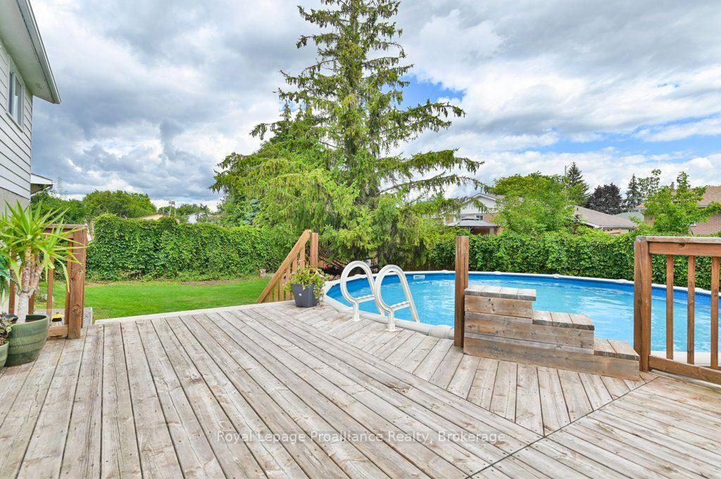 Photo 35 of 62 Barbara Street, Quinte West, Trenton Ward — HOMEH