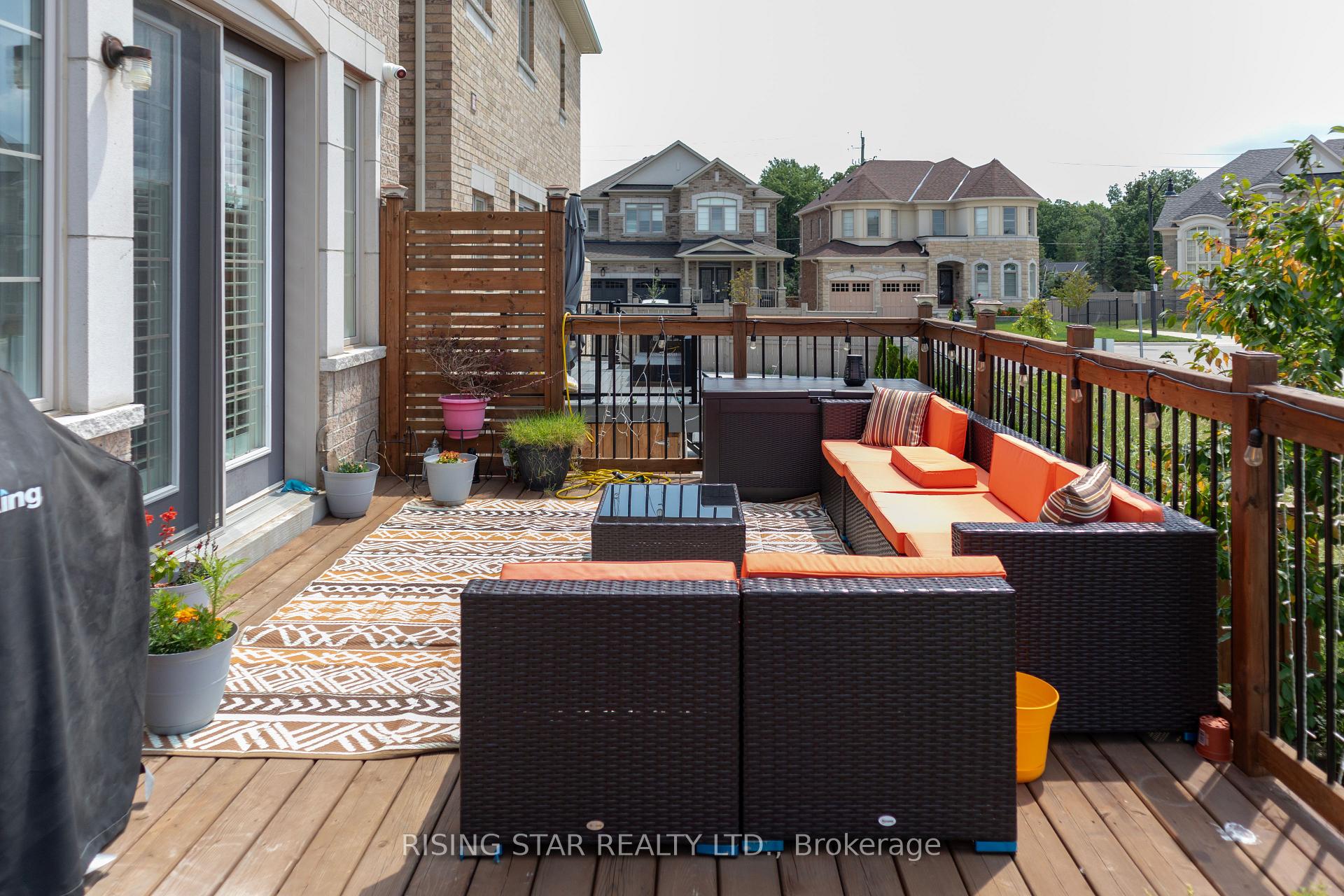 Photo 24 of 60 Golden Hawk Drive, Hamilton, Waterdown — HOMEH