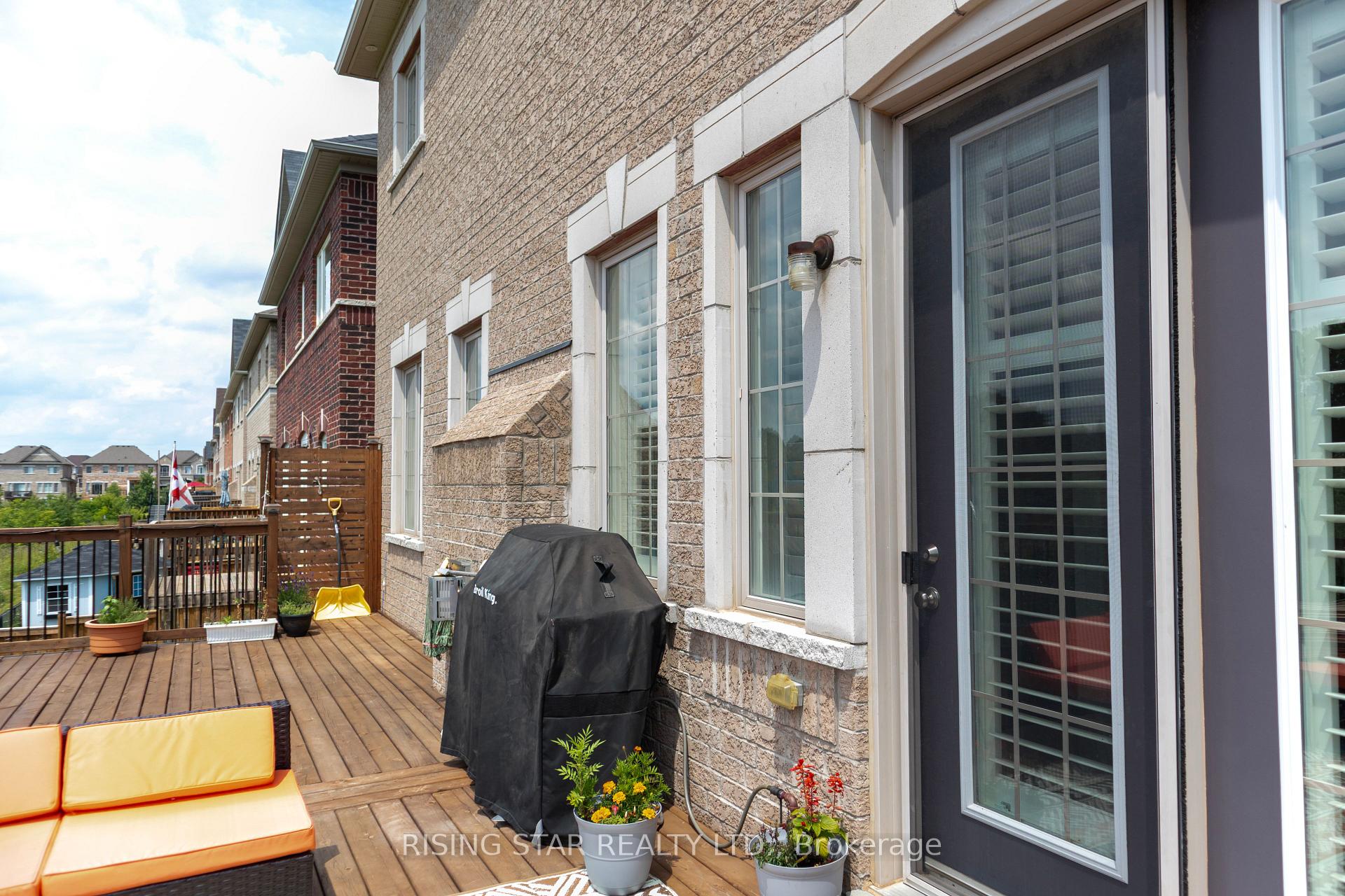 Photo 26 of 60 Golden Hawk Drive, Hamilton, Waterdown — HOMEH