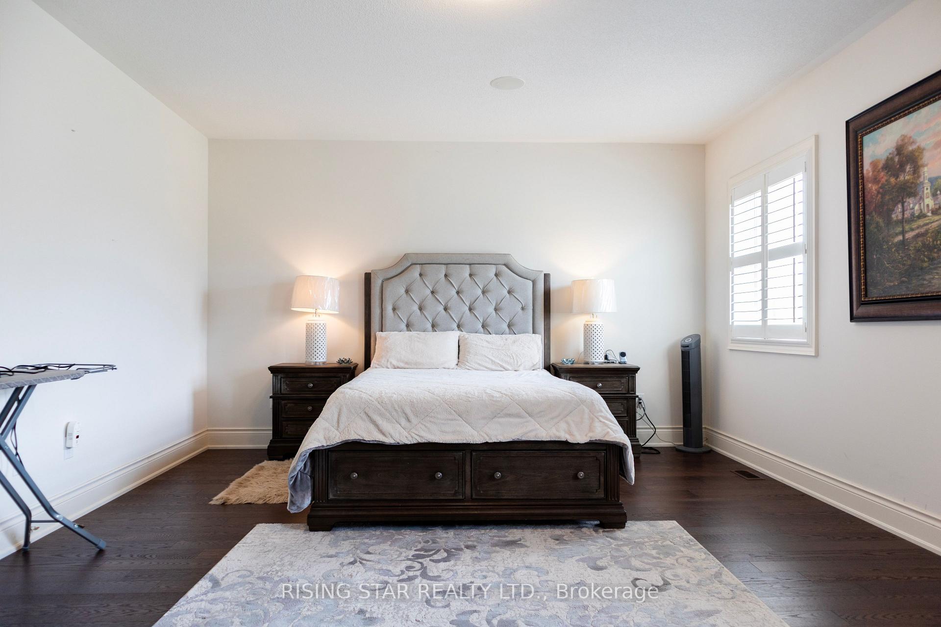Photo 40 of 60 Golden Hawk Drive, Hamilton, Waterdown — HOMEH