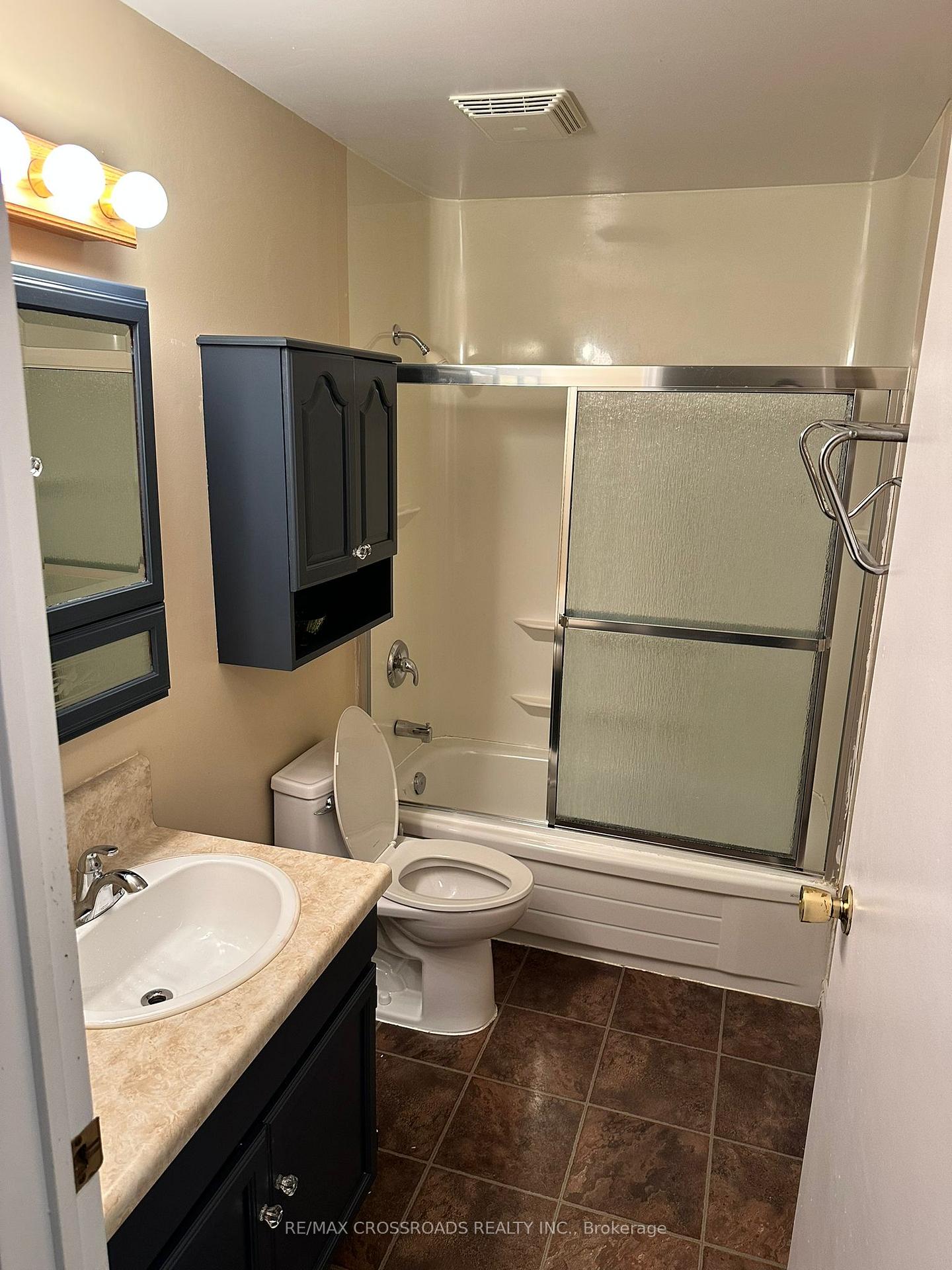 Photo 8 of Unit Main, 613 Perry Street, Whitby, Downtown Whitby — HOMEH
