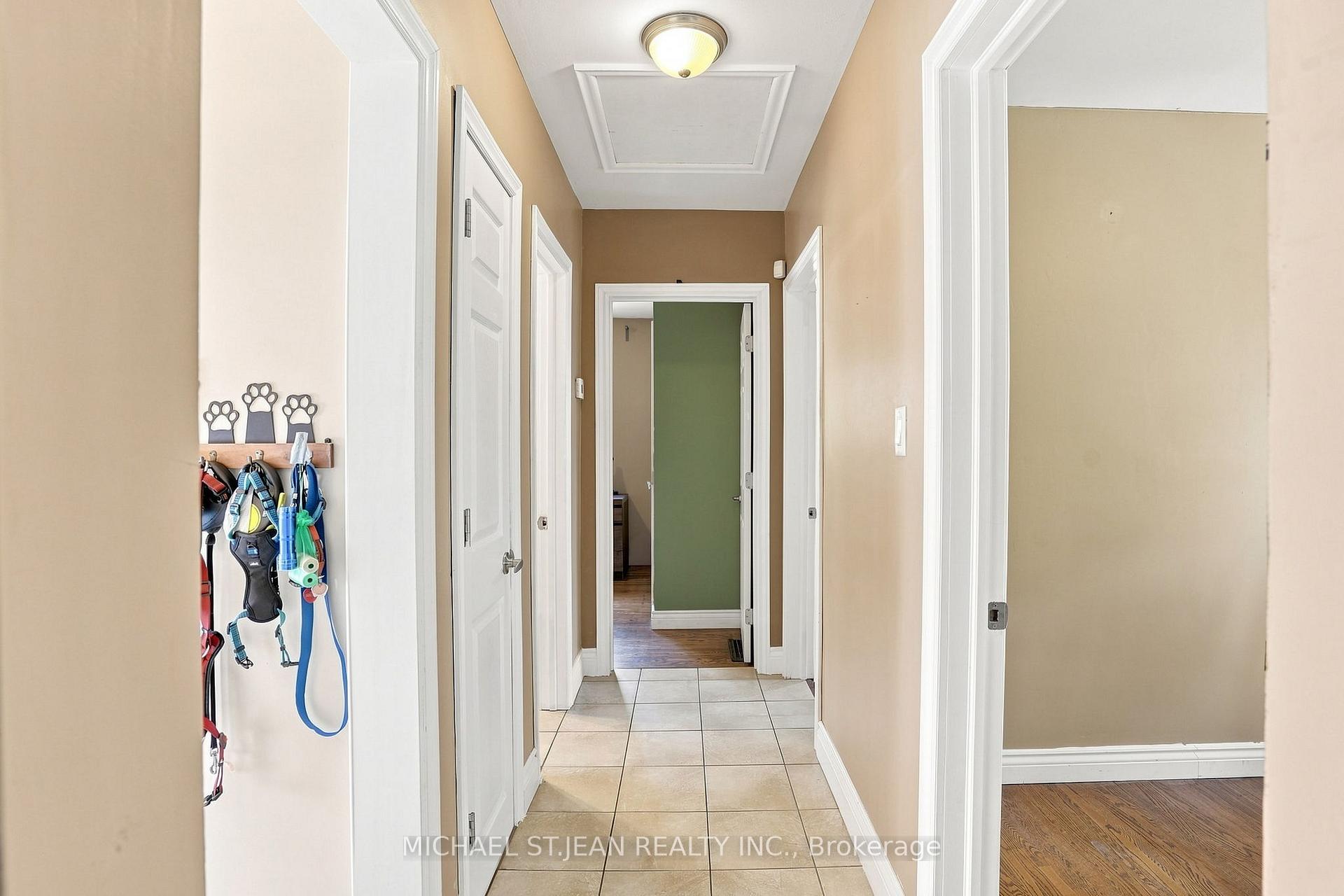 Photo 13 of 111 Sharon Avenue, Hamilton, Sunninghill — HOMEH