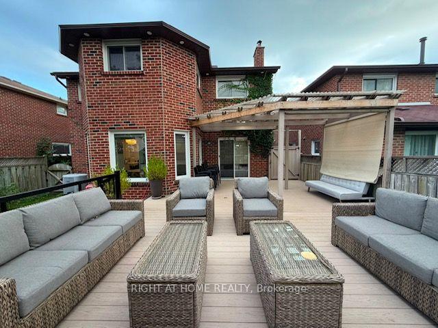 Photo 2 of 4203 Colonial Drive, Mississauga, Erin Mills — HOMEH