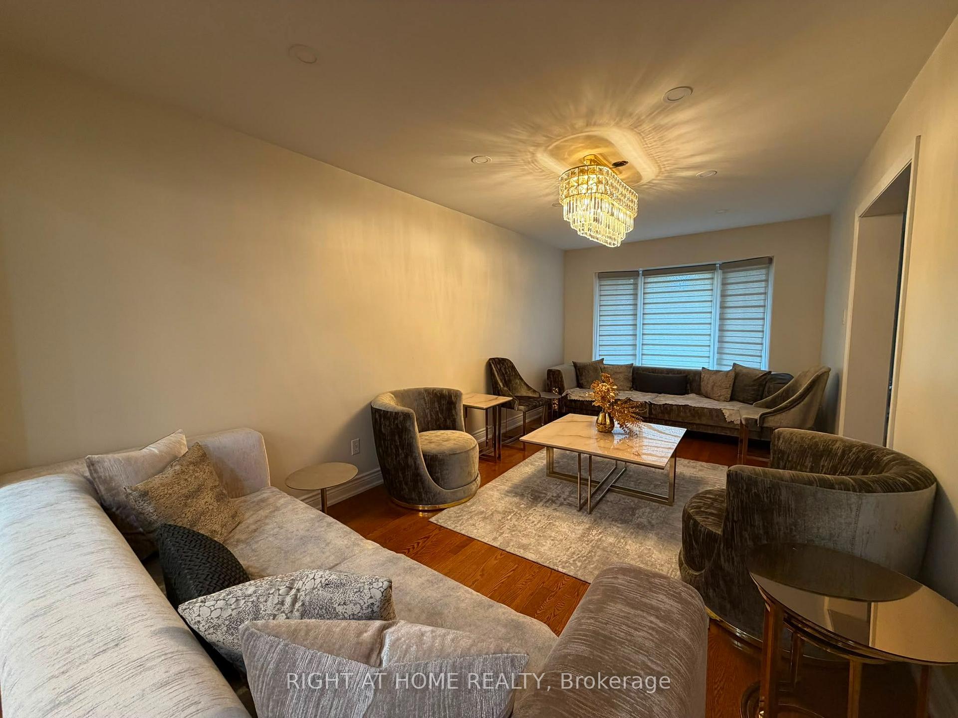 Photo 7 of 4203 Colonial Drive, Mississauga, Erin Mills — HOMEH