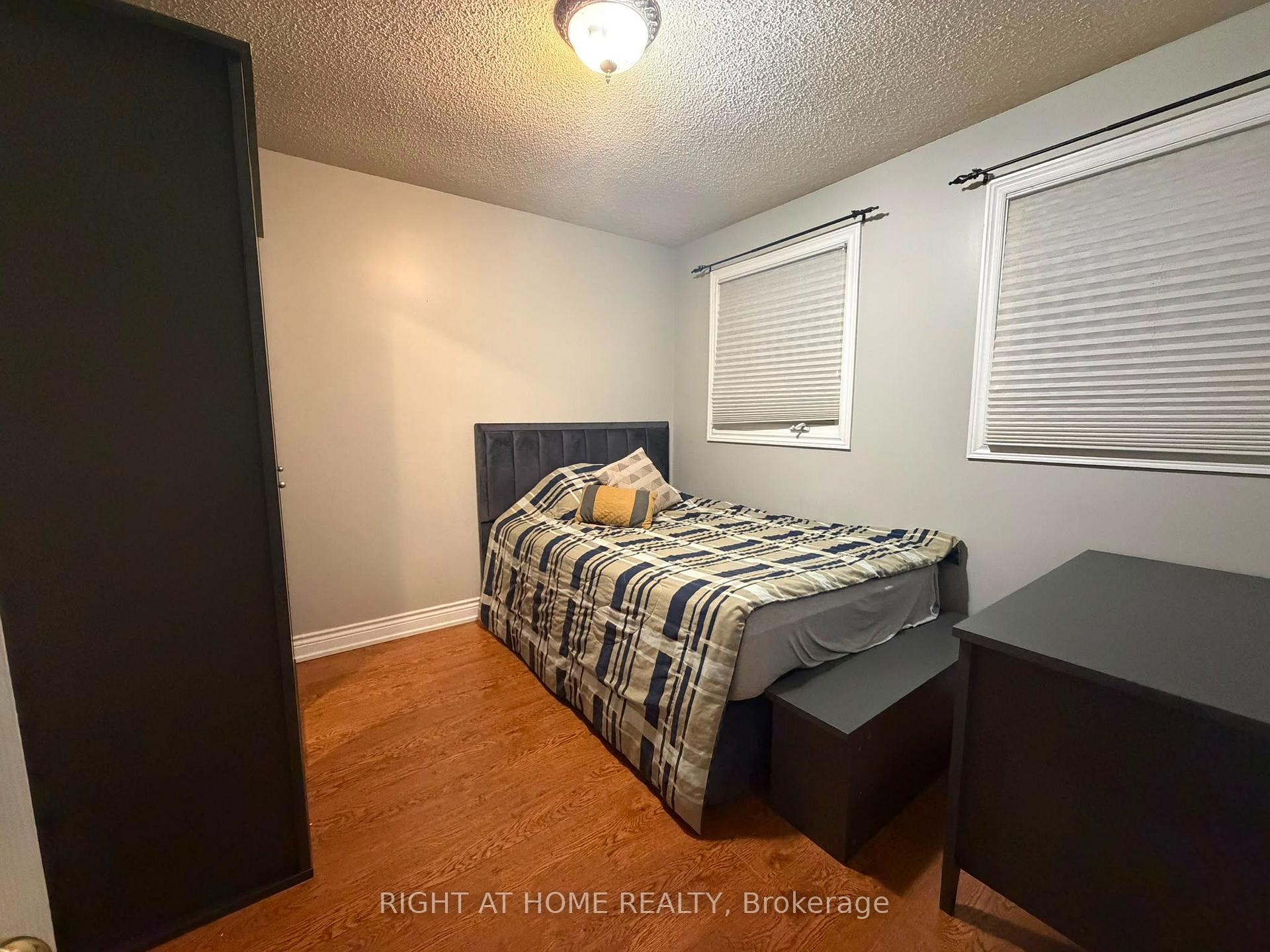 Photo 19 of 4203 Colonial Drive, Mississauga, Erin Mills — HOMEH