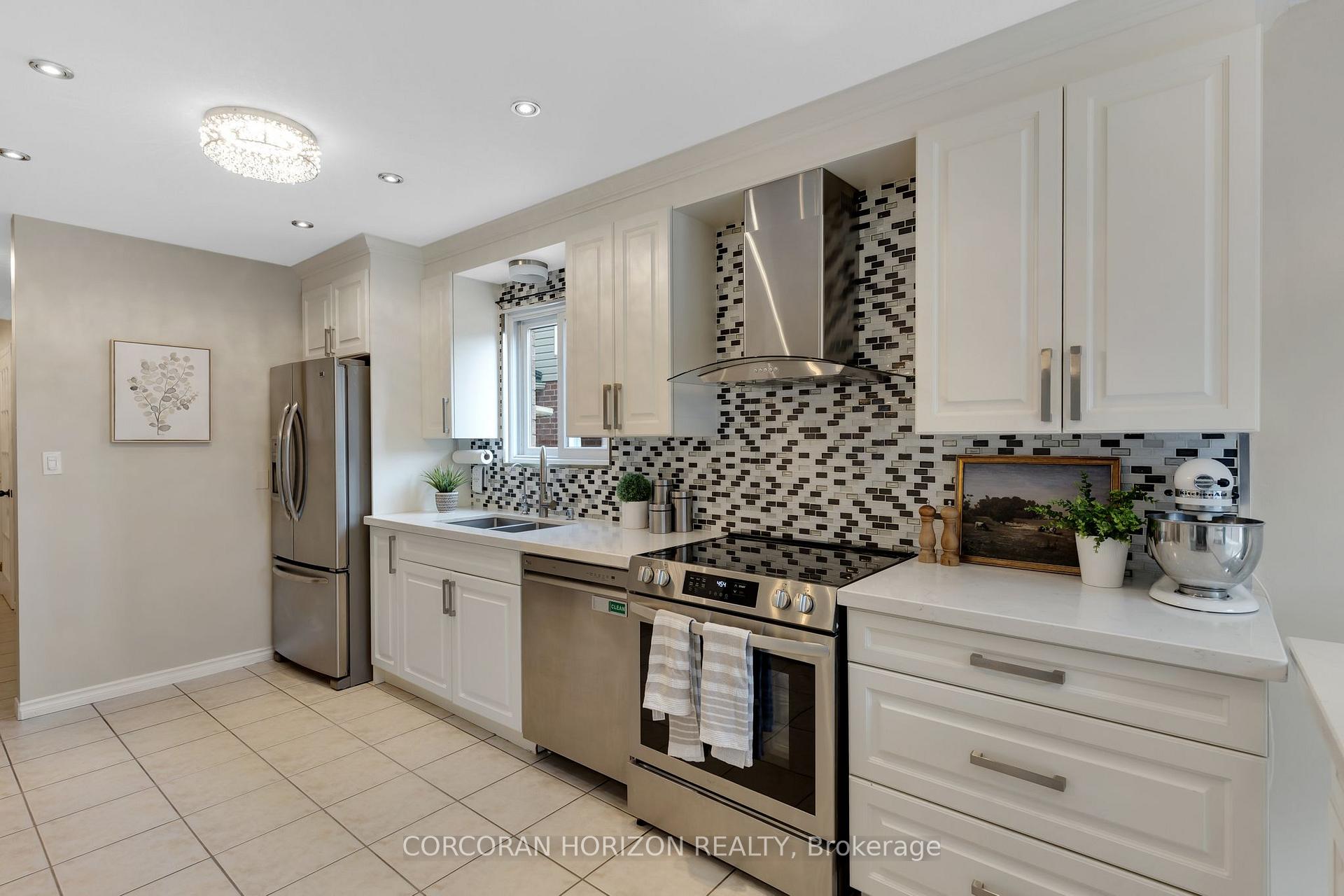 Photo 16 of 913 Copper Leaf Crescent, Kitchener, Trussler — HOMEH