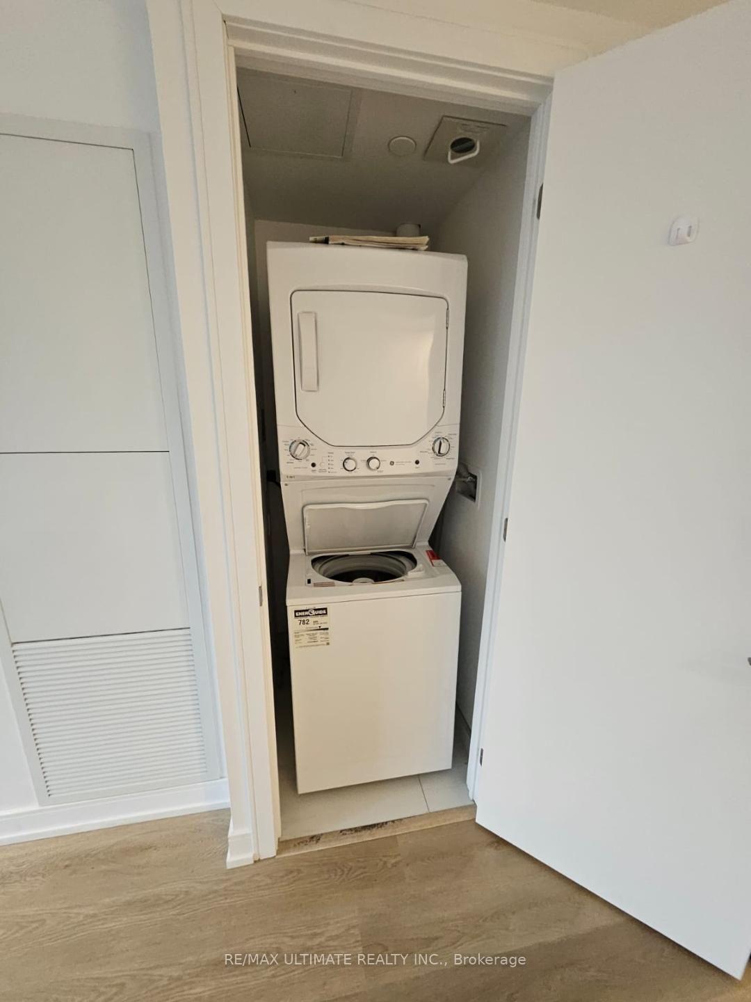 Photo 7 of Unit 809, 1 Jarvis Street, Hamilton, Beasley — HOMEH