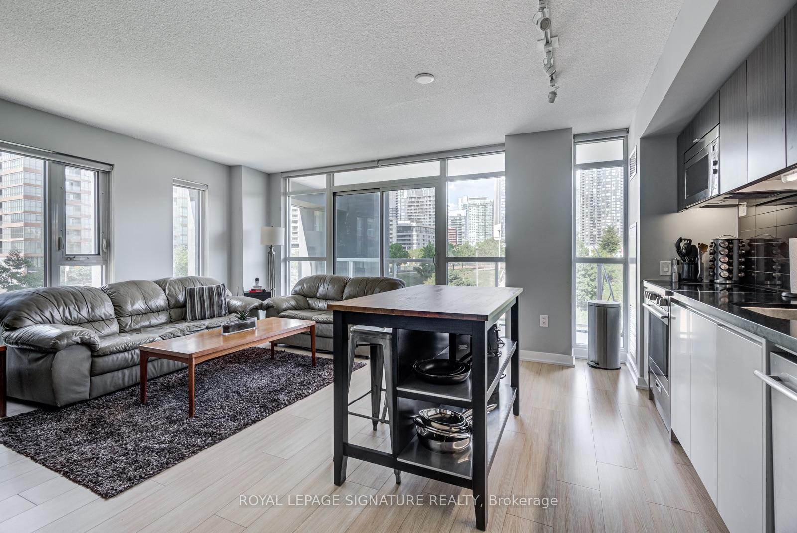 Photo 4 of Unit 318, 75 Queens Wharf Road, Toronto, Waterfront Communities — HOMEH