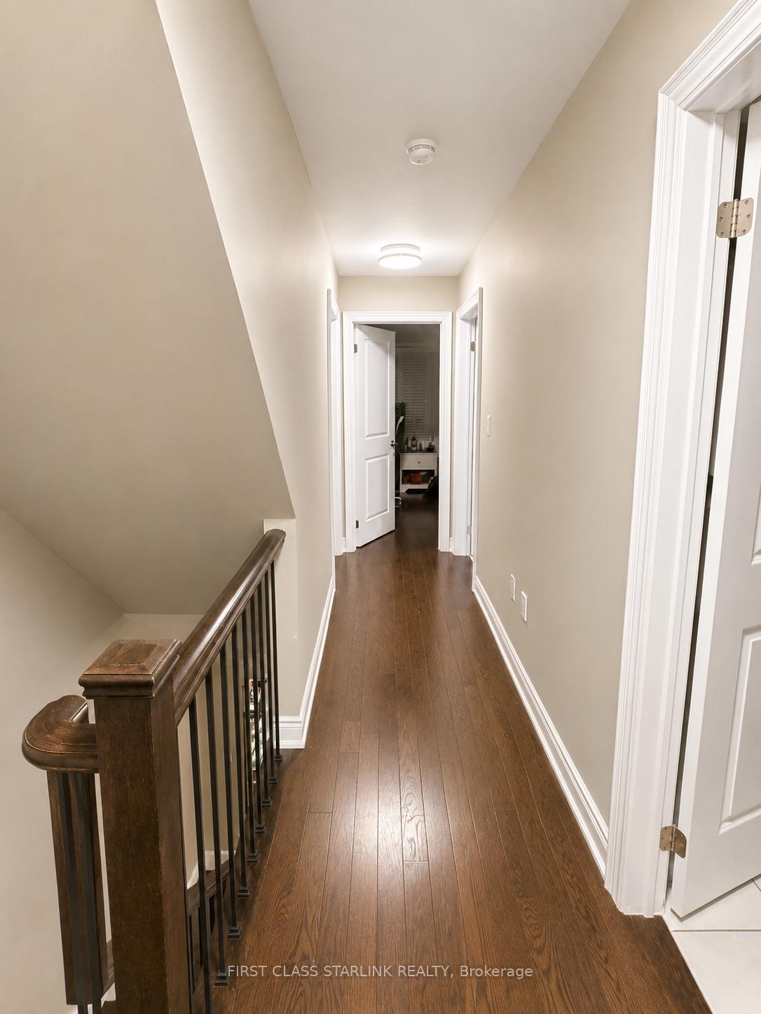 Photo 8 of Unit 34, 2058 Queensborough Gate, Mississauga, Central Erin Mills — HOMEH