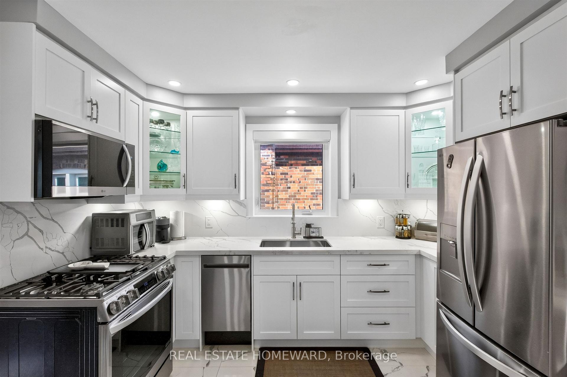 Photo 3 of 413 O'connor Drive, Toronto, East York — HOMEH