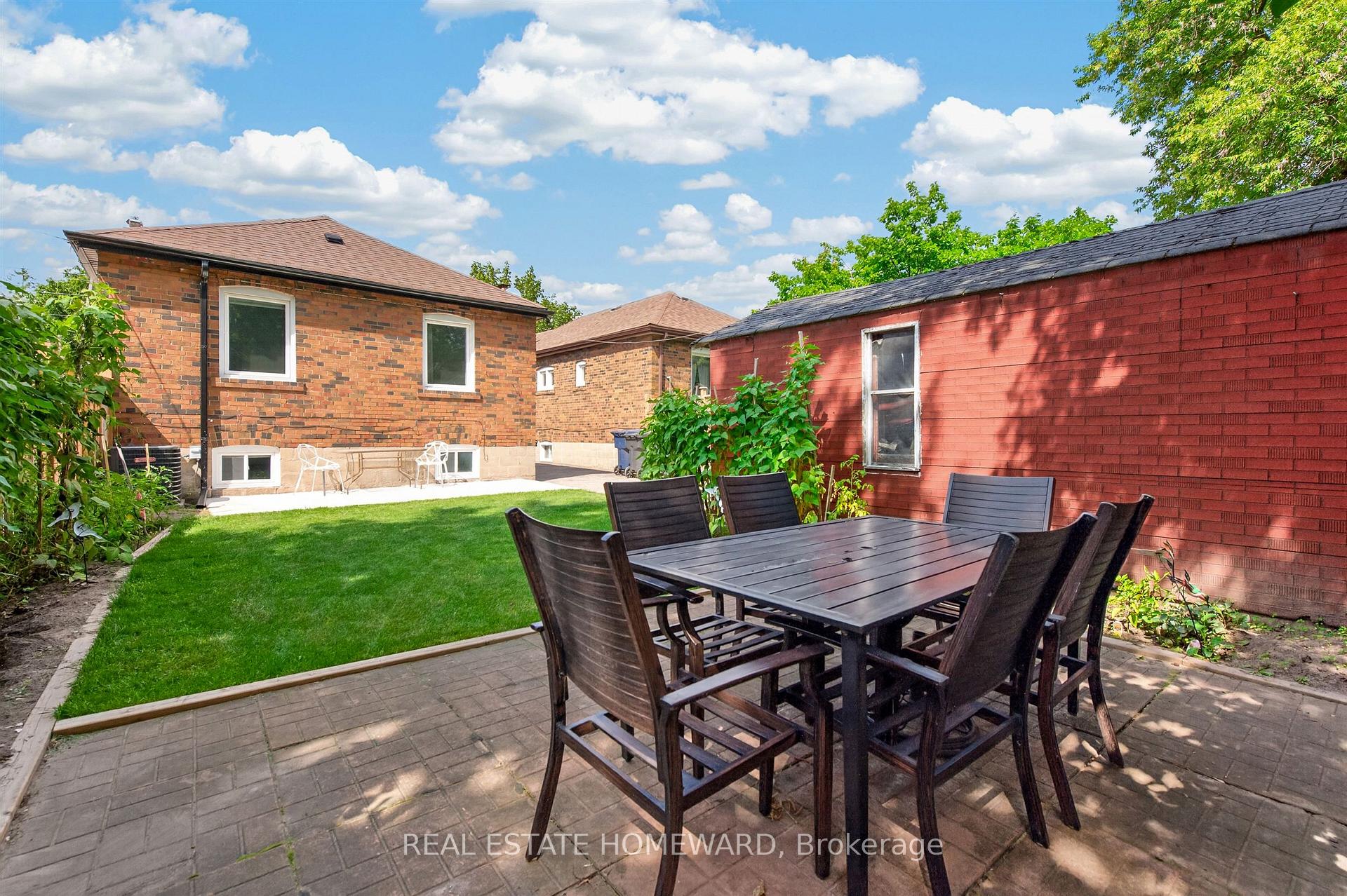 Photo 29 of 413 O'connor Drive, Toronto, East York — HOMEH