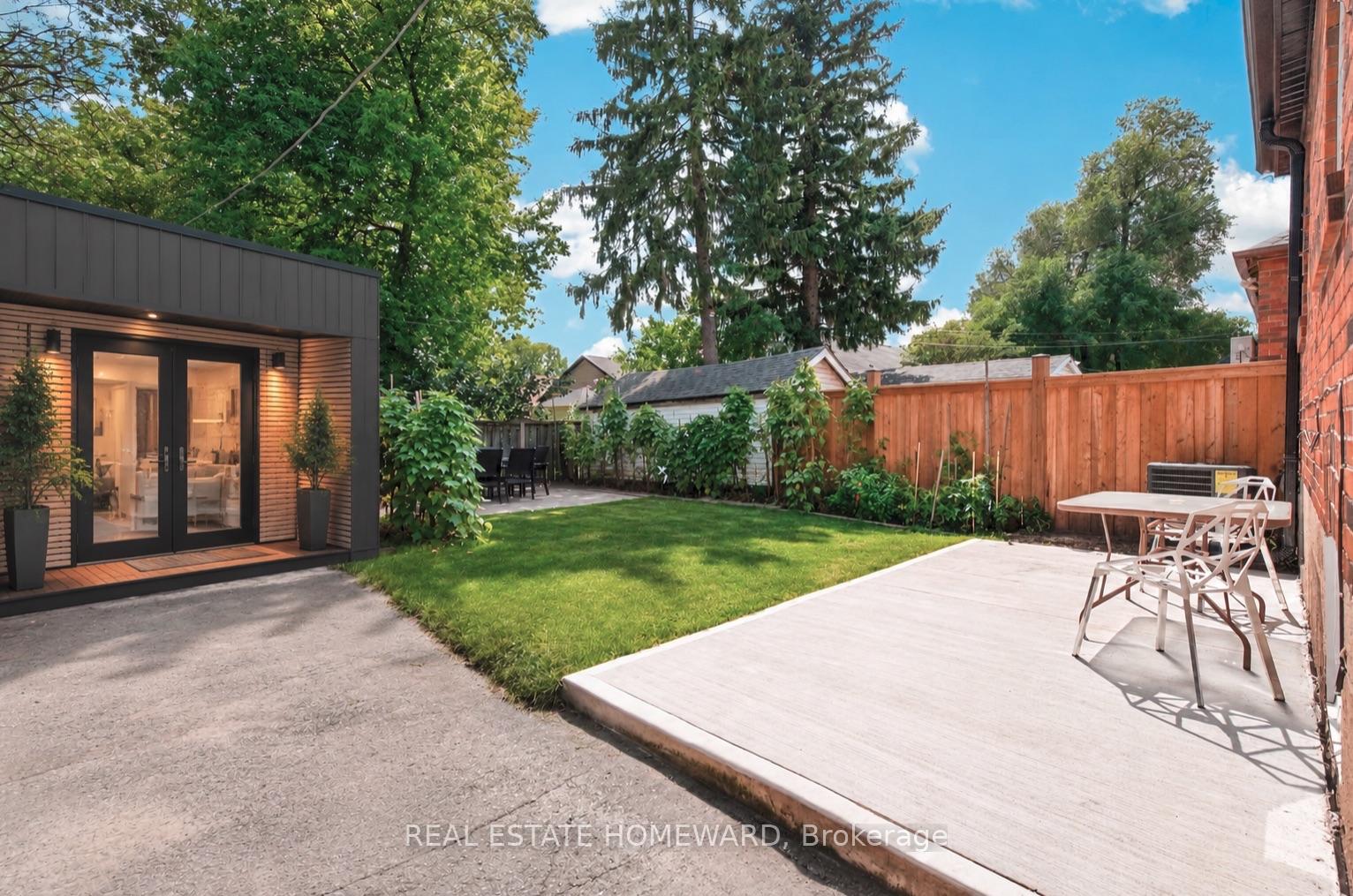 Photo 30 of 413 O'connor Drive, Toronto, East York — HOMEH