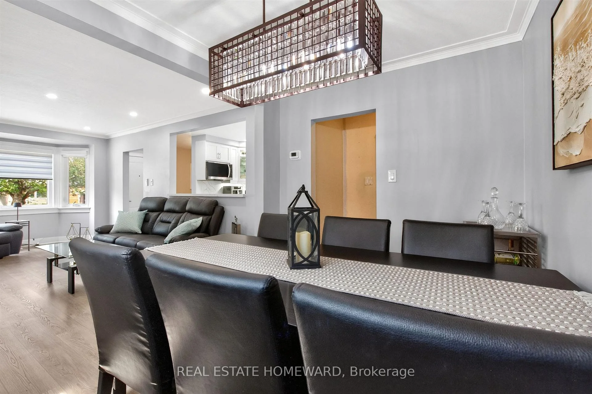Photo 10 of 413 O'connor Drive, Toronto, East York — HOMEH