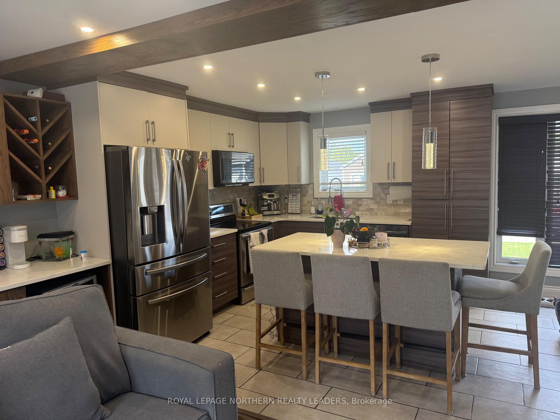 Photo 7 of 536 Tamarack Street, Timmins, TNE - North — HOMEH