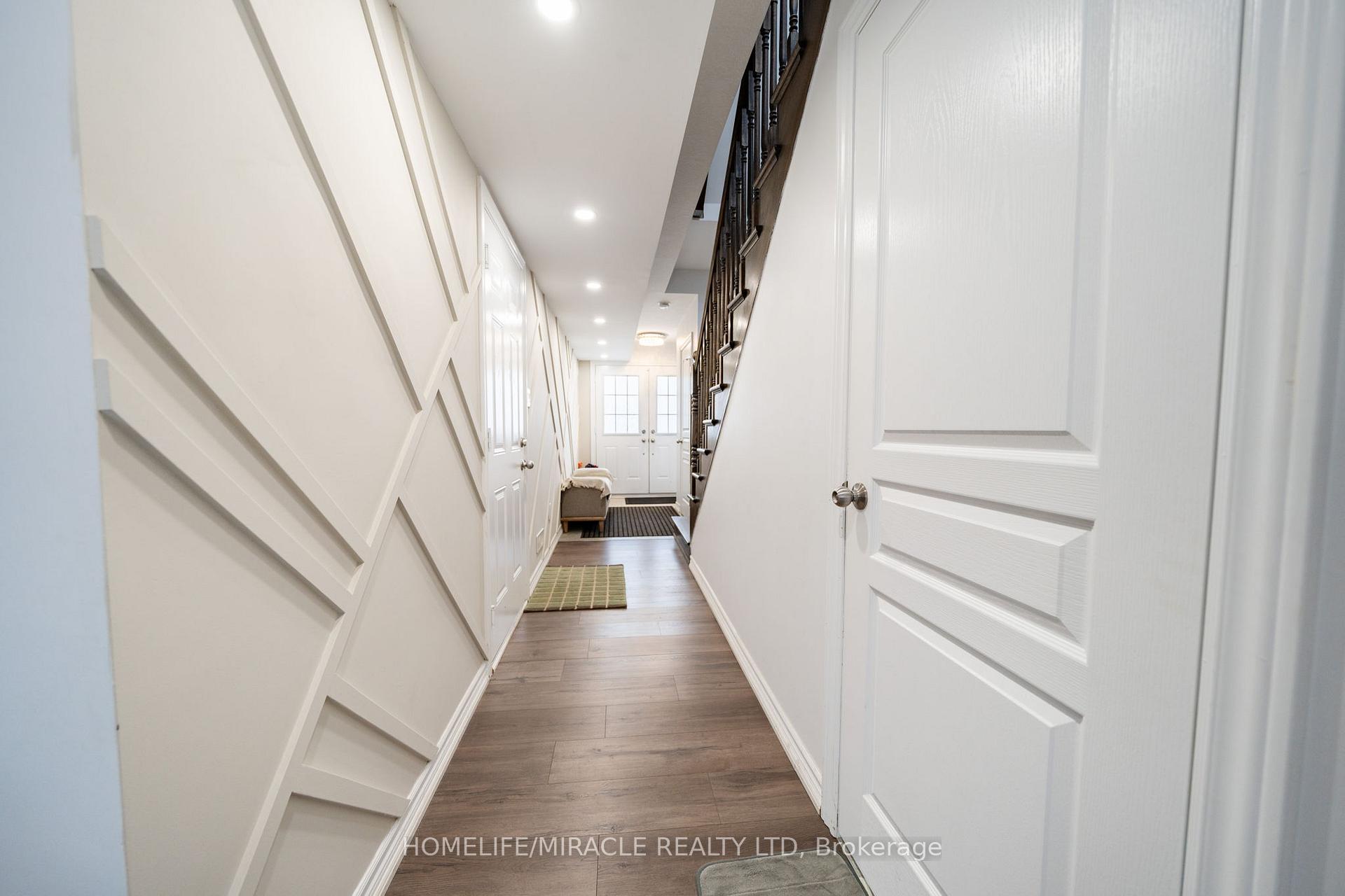 Photo 11 of 10 Kenridge Terrace, Hamilton, Stoney Creek Mountain — HOMEH