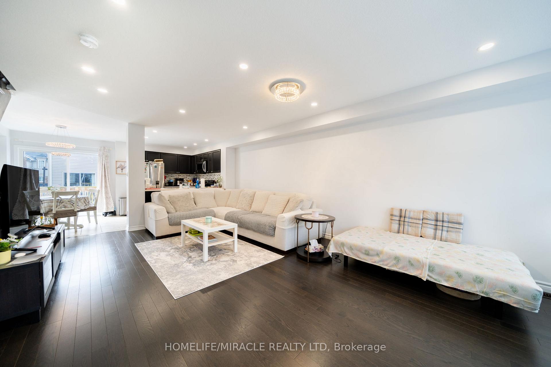 Photo 18 of 10 Kenridge Terrace, Hamilton, Stoney Creek Mountain — HOMEH