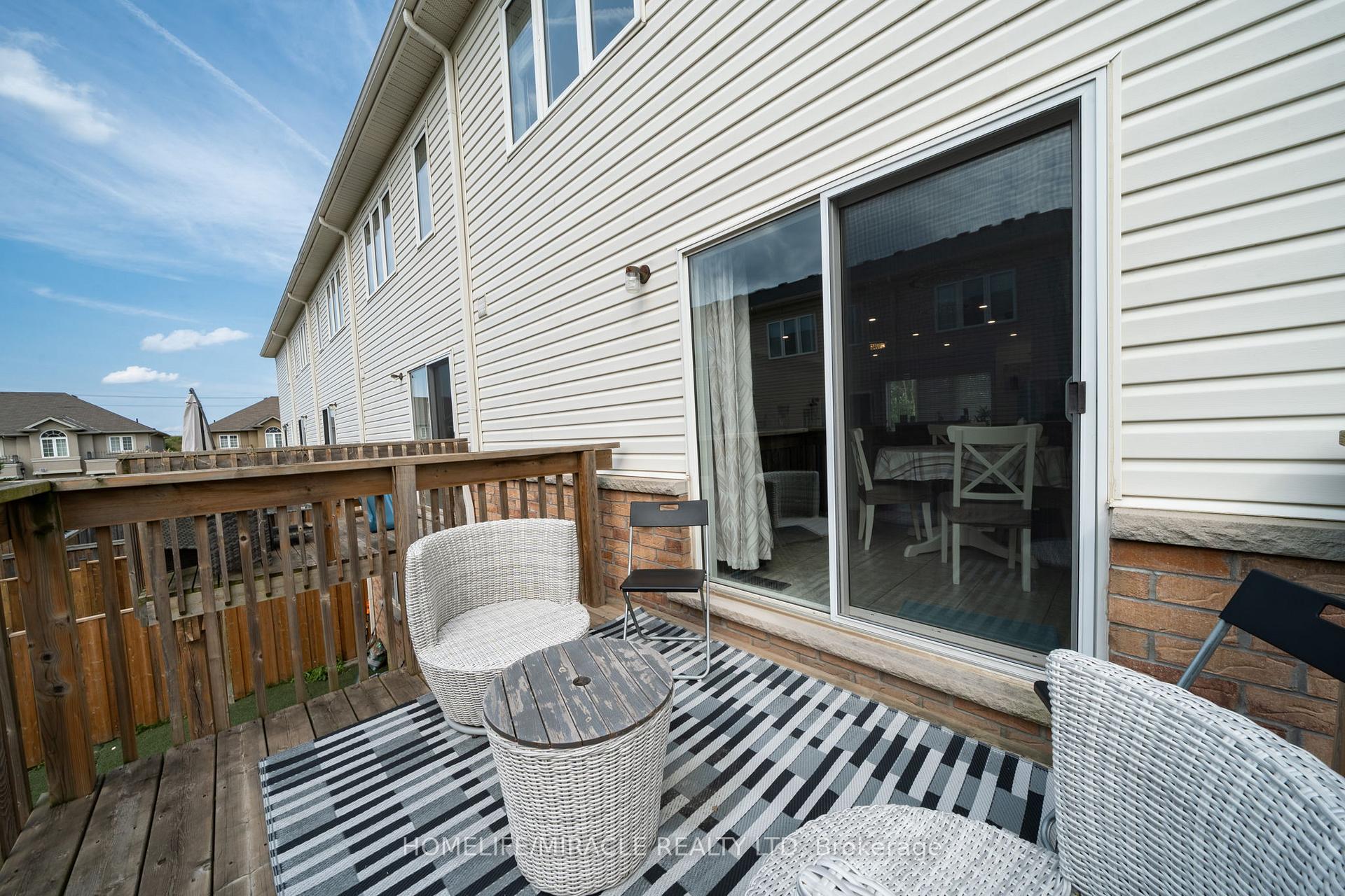Photo 23 of 10 Kenridge Terrace, Hamilton, Stoney Creek Mountain — HOMEH