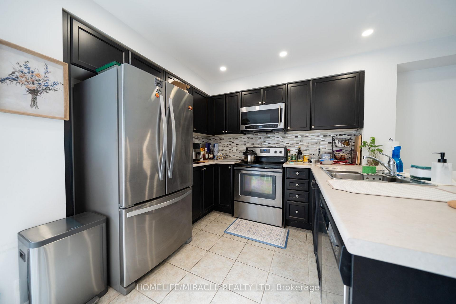 Photo 25 of 10 Kenridge Terrace, Hamilton, Stoney Creek Mountain — HOMEH