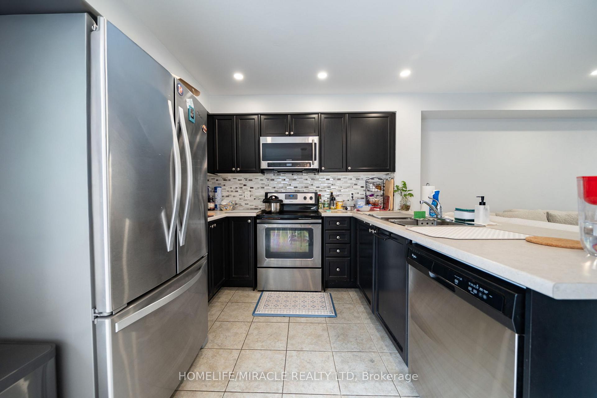 Photo 26 of 10 Kenridge Terrace, Hamilton, Stoney Creek Mountain — HOMEH
