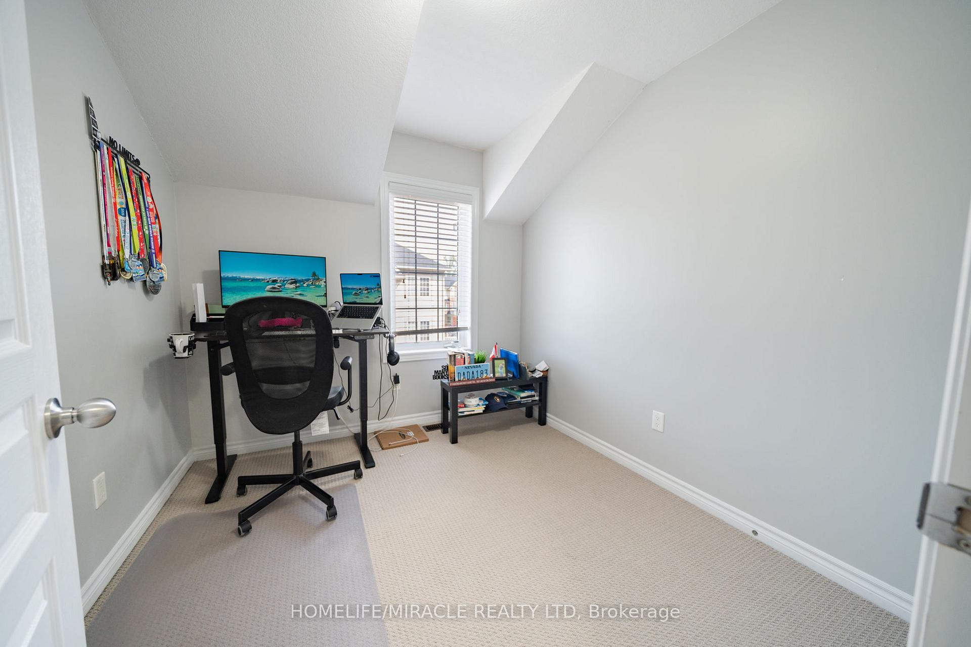 Photo 30 of 10 Kenridge Terrace, Hamilton, Stoney Creek Mountain — HOMEH