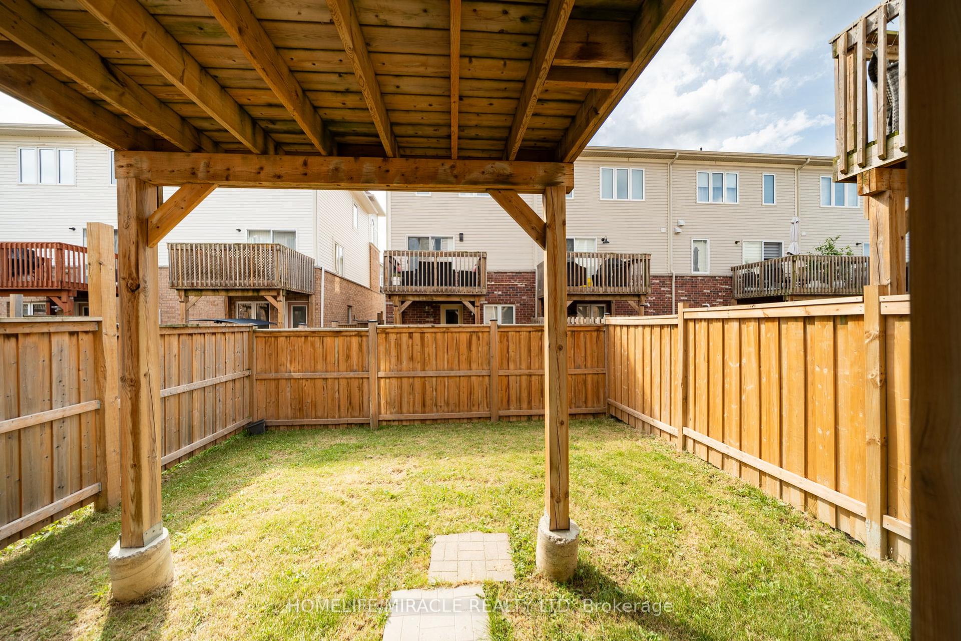 Photo 40 of 10 Kenridge Terrace, Hamilton, Stoney Creek Mountain — HOMEH