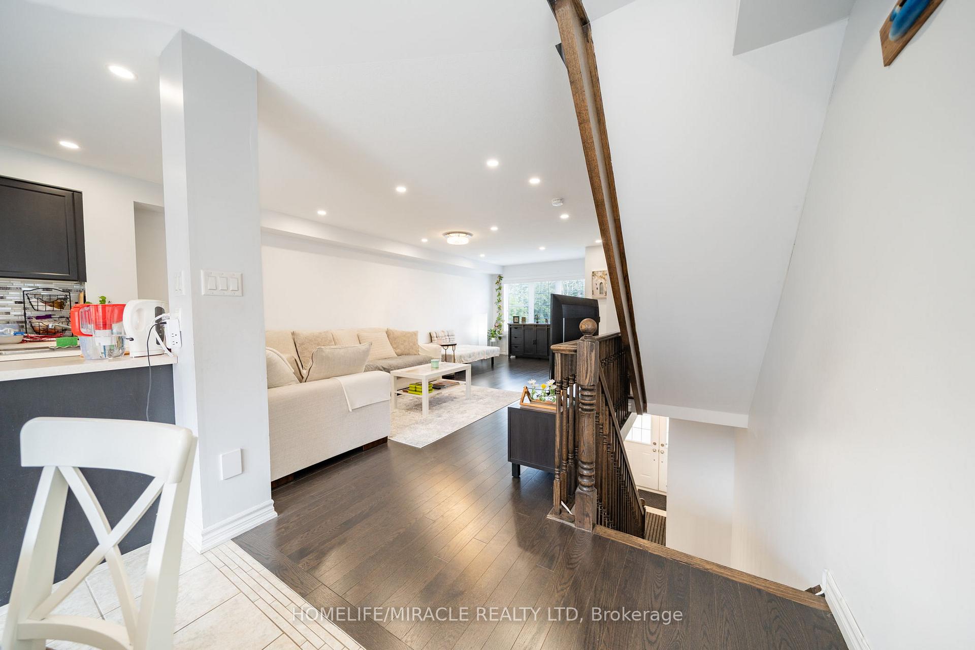 Photo 43 of 10 Kenridge Terrace, Hamilton, Stoney Creek Mountain — HOMEH