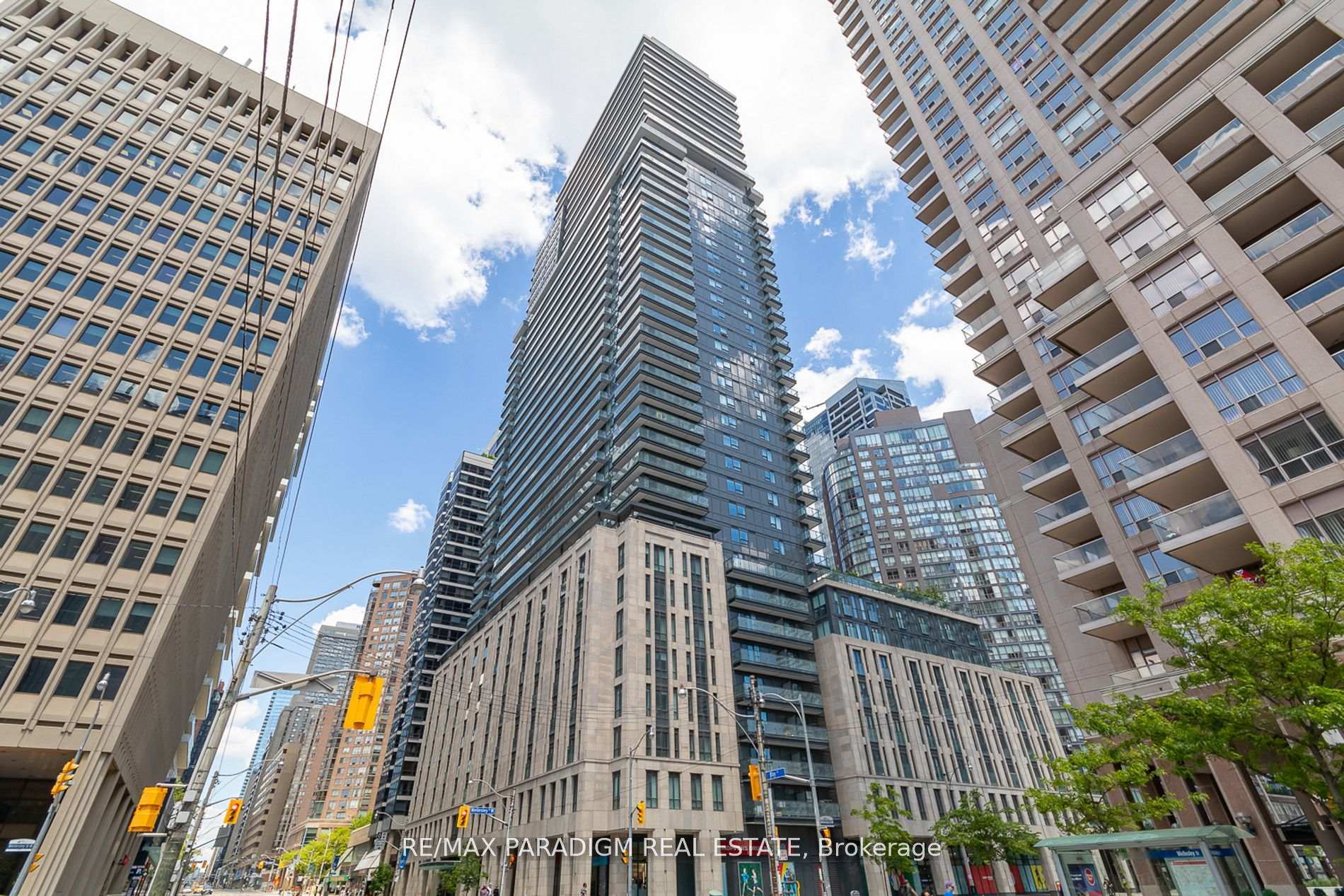 Photo of Unit 2501, 955 Bay Street