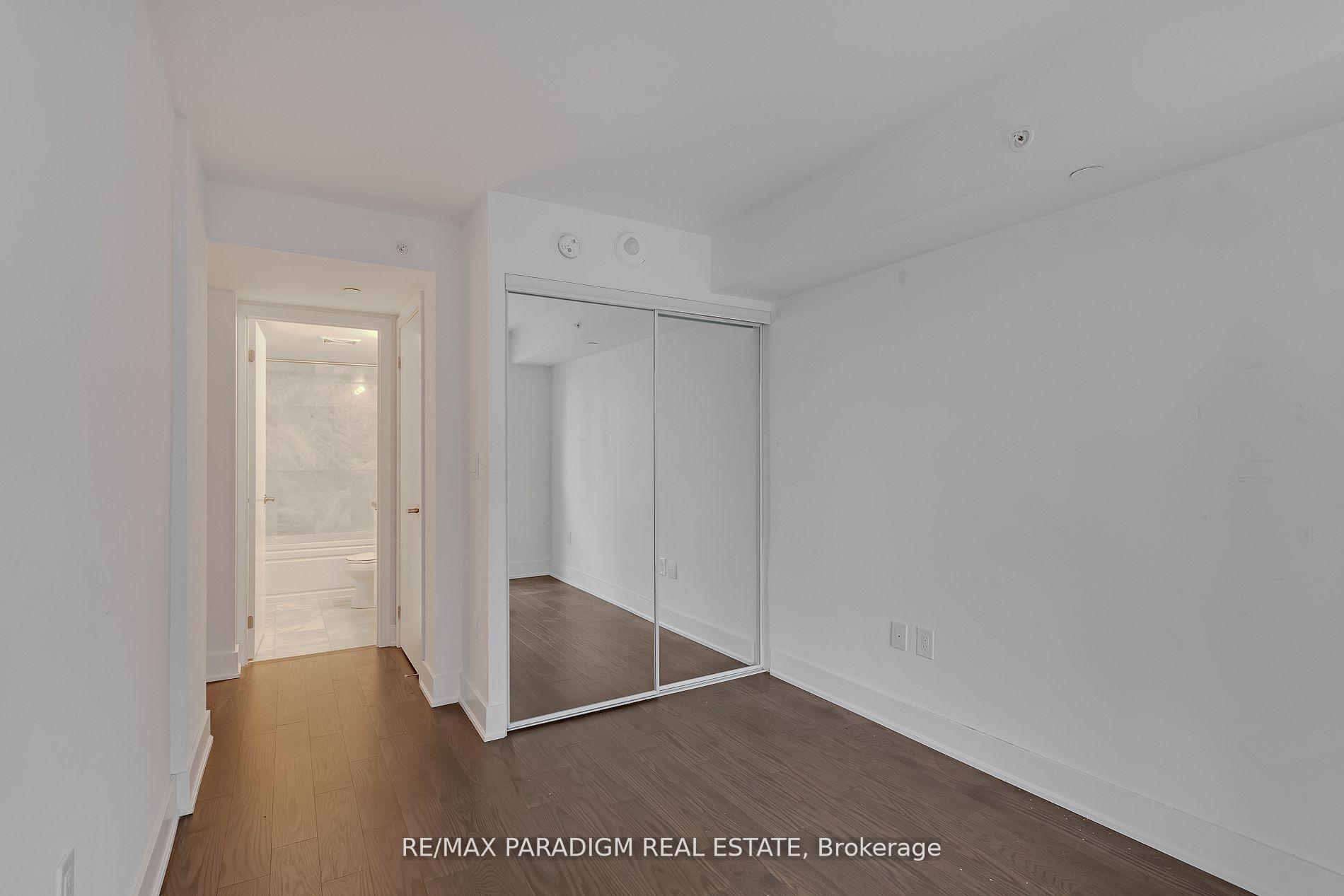 Photo 3 of Unit 2501, 955 Bay Street, Toronto, Bay Street Corridor — HOMEH