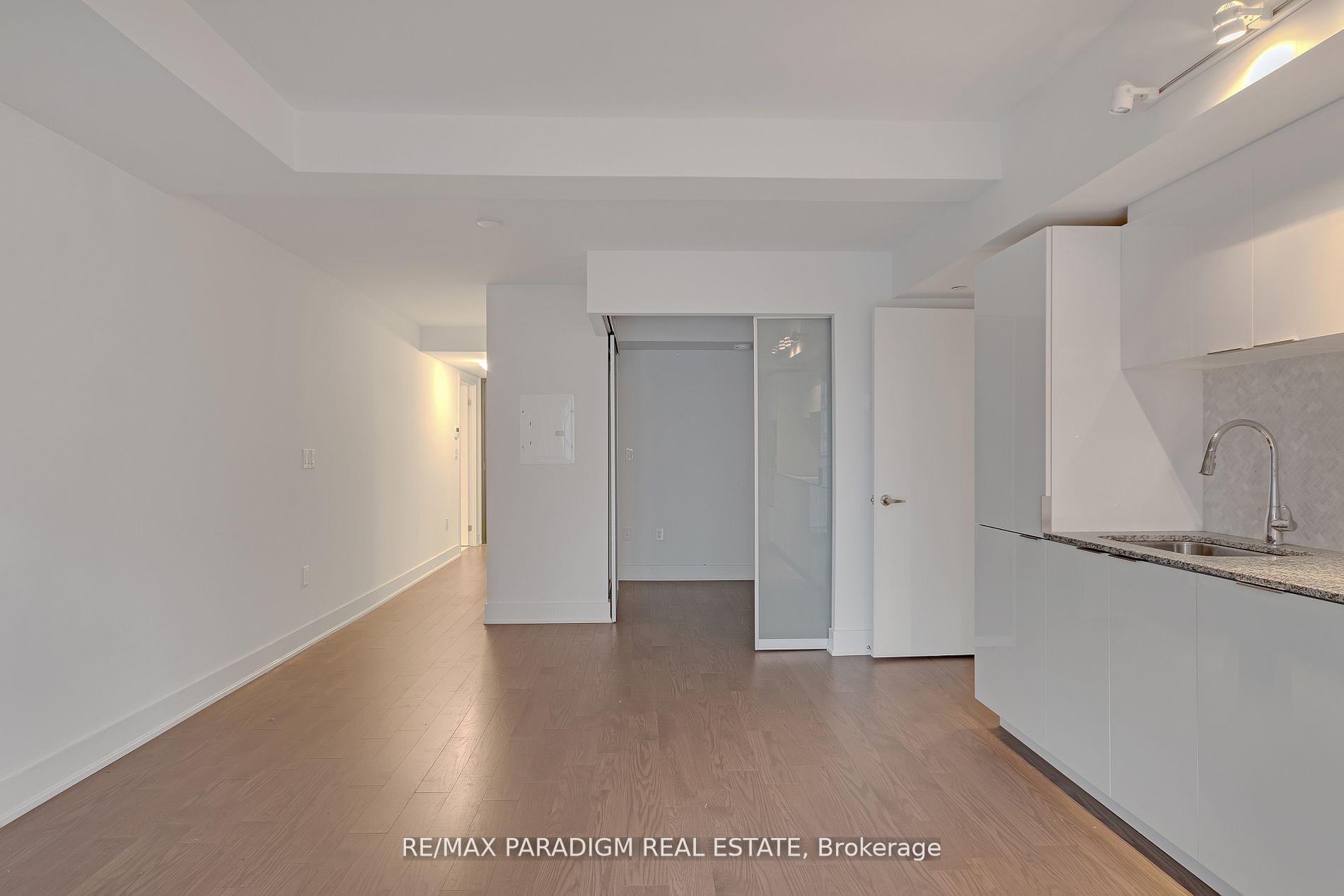 Photo 10 of Unit 2501, 955 Bay Street, Toronto, Bay Street Corridor — HOMEH