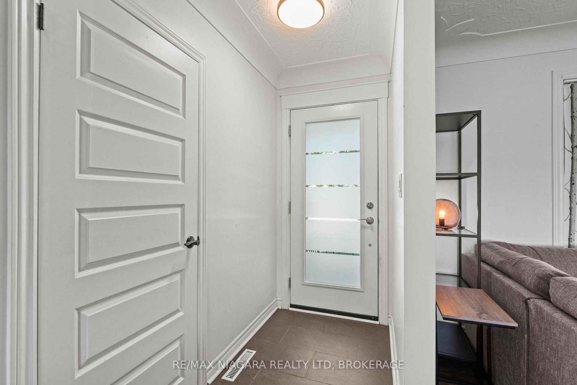 Photo 5 of 67 Maple Park Drive, Welland, Prince Charles — HOMEH