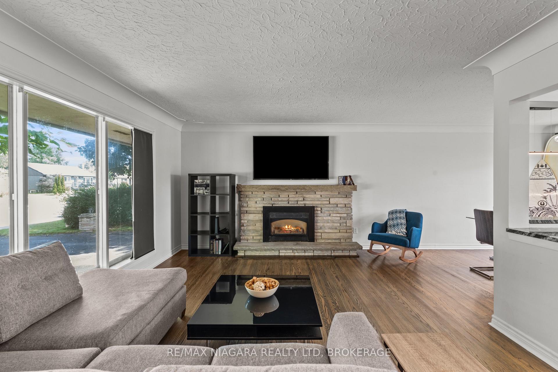Photo 6 of 67 Maple Park Drive, Welland, Prince Charles — HOMEH