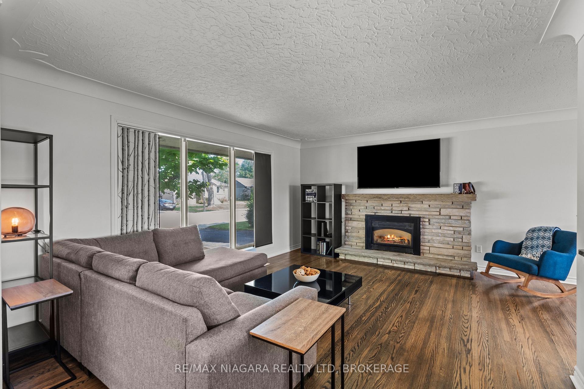 Photo 7 of 67 Maple Park Drive, Welland, Prince Charles — HOMEH