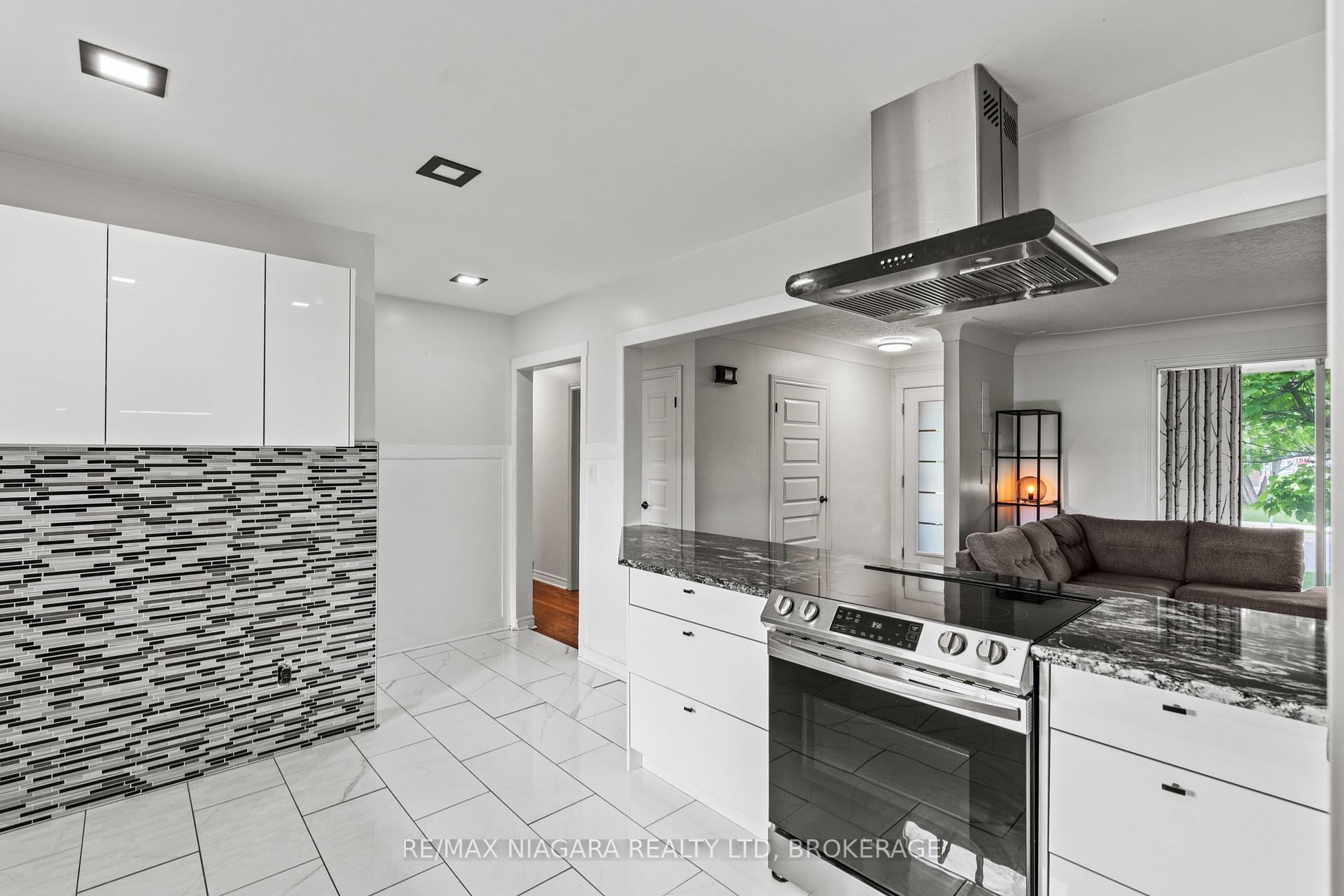Photo 13 of 67 Maple Park Drive, Welland, Prince Charles — HOMEH