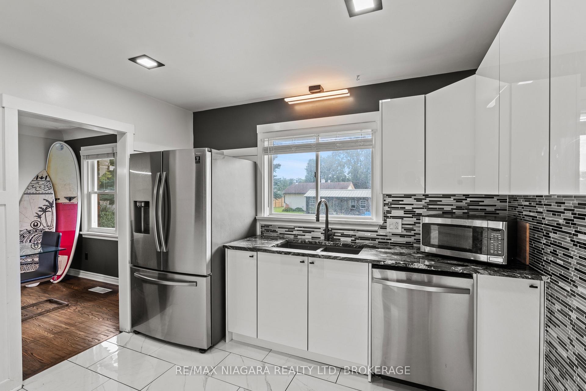 Photo 14 of 67 Maple Park Drive, Welland, Prince Charles — HOMEH