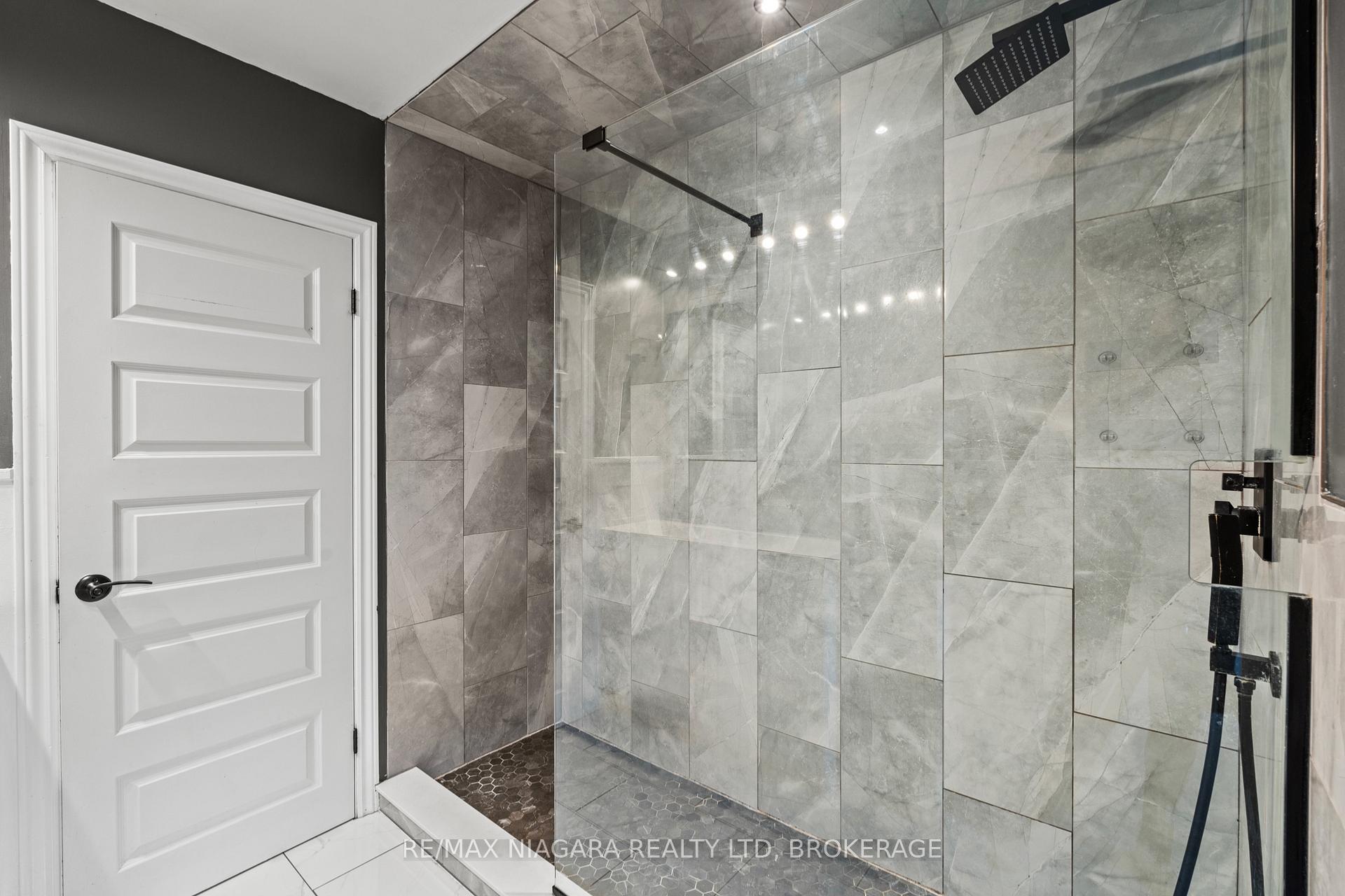 Photo 22 of 67 Maple Park Drive, Welland, Prince Charles — HOMEH