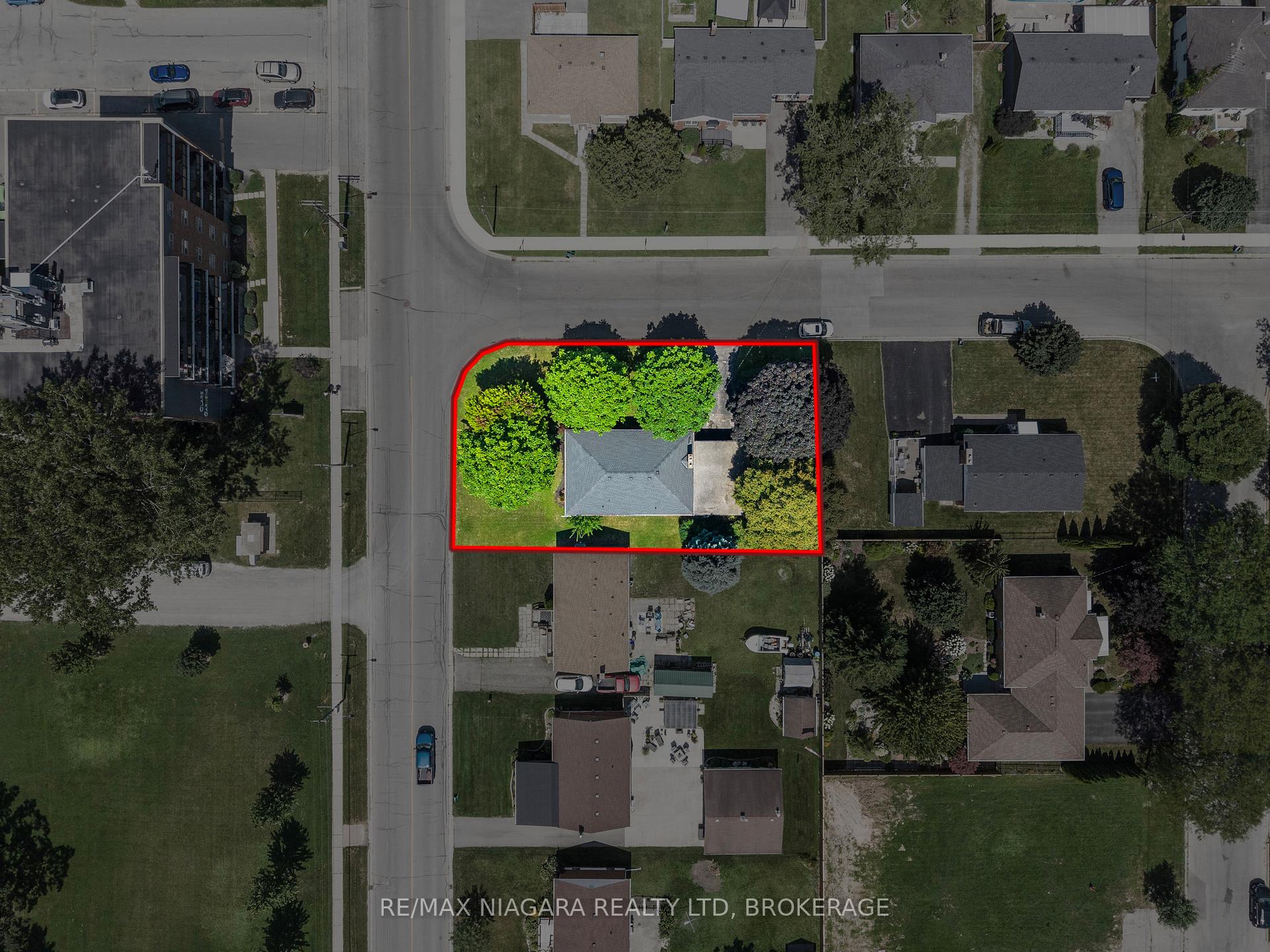 Photo 33 of 67 Maple Park Drive, Welland, Prince Charles — HOMEH
