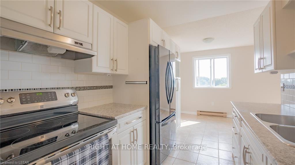 Photo 13 of Unit 801, 986 Huron Street, London, East A — HOMEH