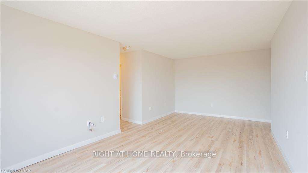 Photo 18 of Unit 801, 986 Huron Street, London, East A — HOMEH