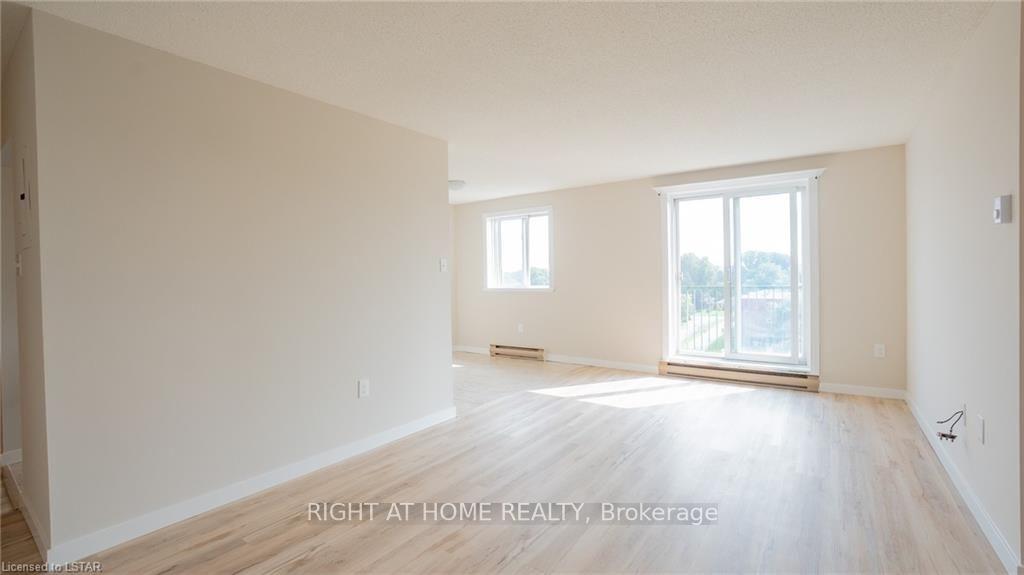 Photo 19 of Unit 801, 986 Huron Street, London, East A — HOMEH