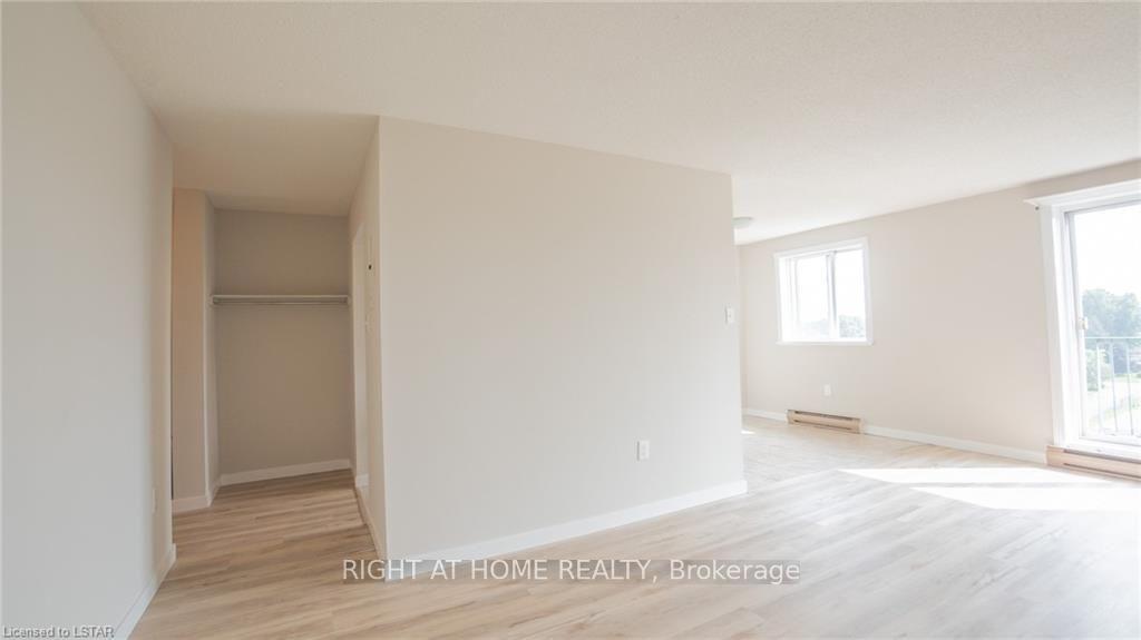 Photo 21 of Unit 801, 986 Huron Street, London, East A — HOMEH