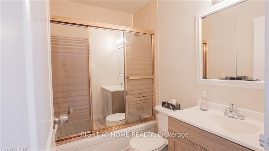 Photo 23 of Unit 801, 986 Huron Street, London, East A — HOMEH