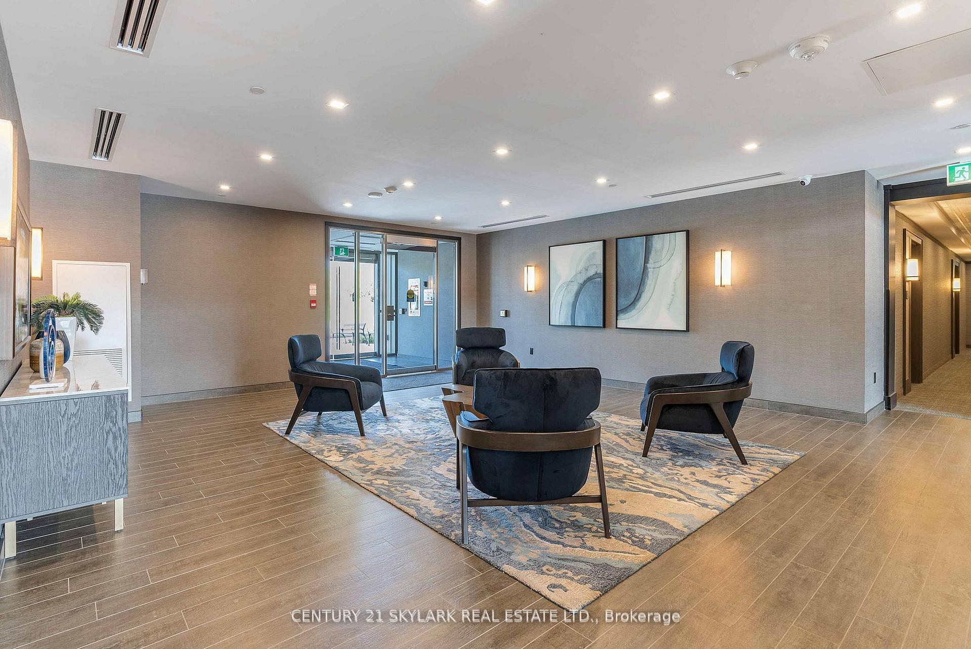 Photo 6 of Unit 701, 460 Dundas Street E, Hamilton, Waterdown — HOMEH