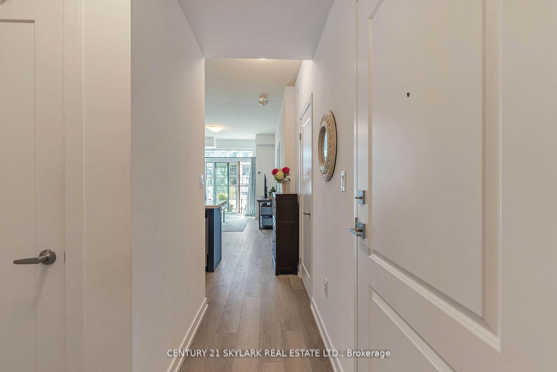 Photo 11 of Unit 701, 460 Dundas Street E, Hamilton, Waterdown — HOMEH
