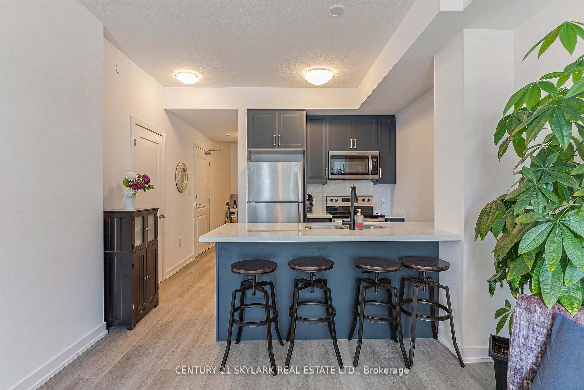 Photo 15 of Unit 701, 460 Dundas Street E, Hamilton, Waterdown — HOMEH