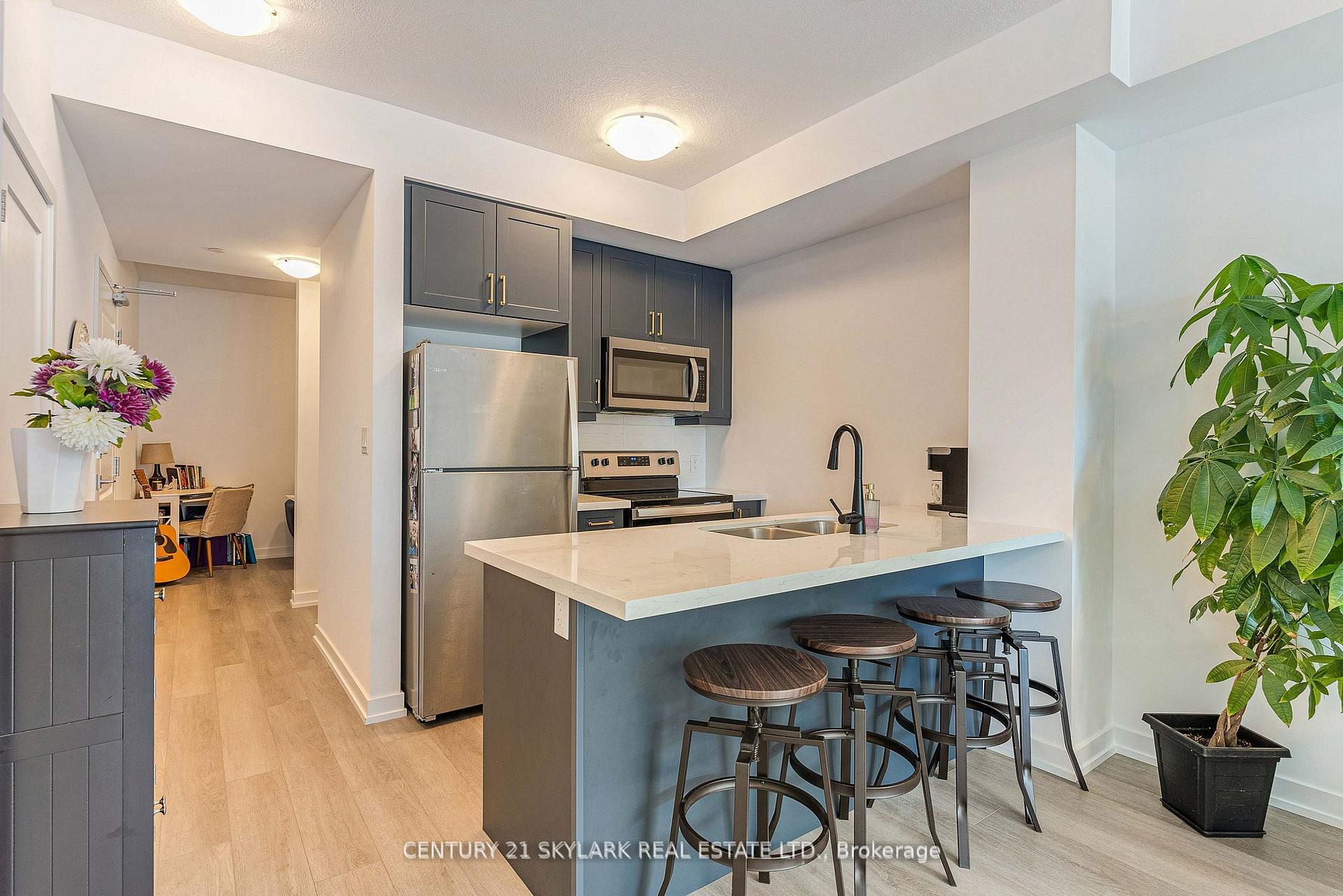 Photo 16 of Unit 701, 460 Dundas Street E, Hamilton, Waterdown — HOMEH