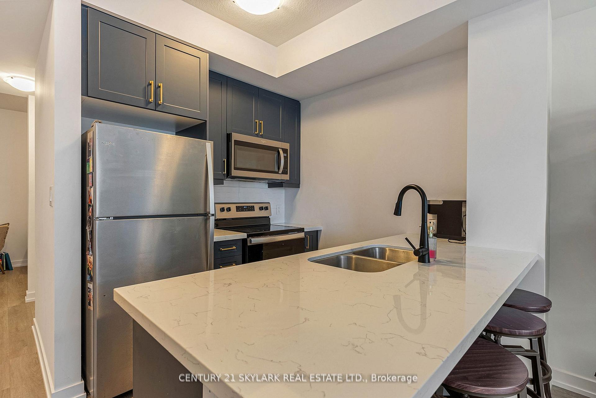 Photo 17 of Unit 701, 460 Dundas Street E, Hamilton, Waterdown — HOMEH