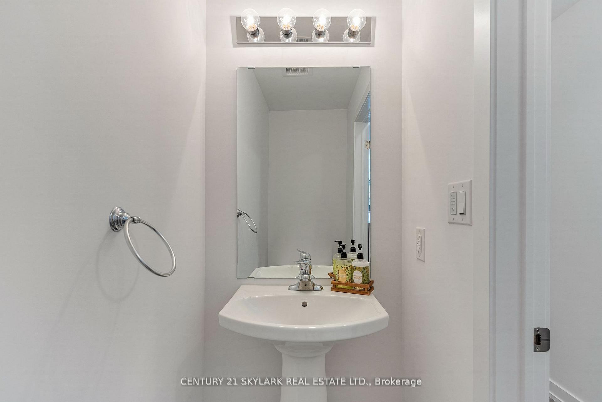 Photo 22 of Unit 701, 460 Dundas Street E, Hamilton, Waterdown — HOMEH