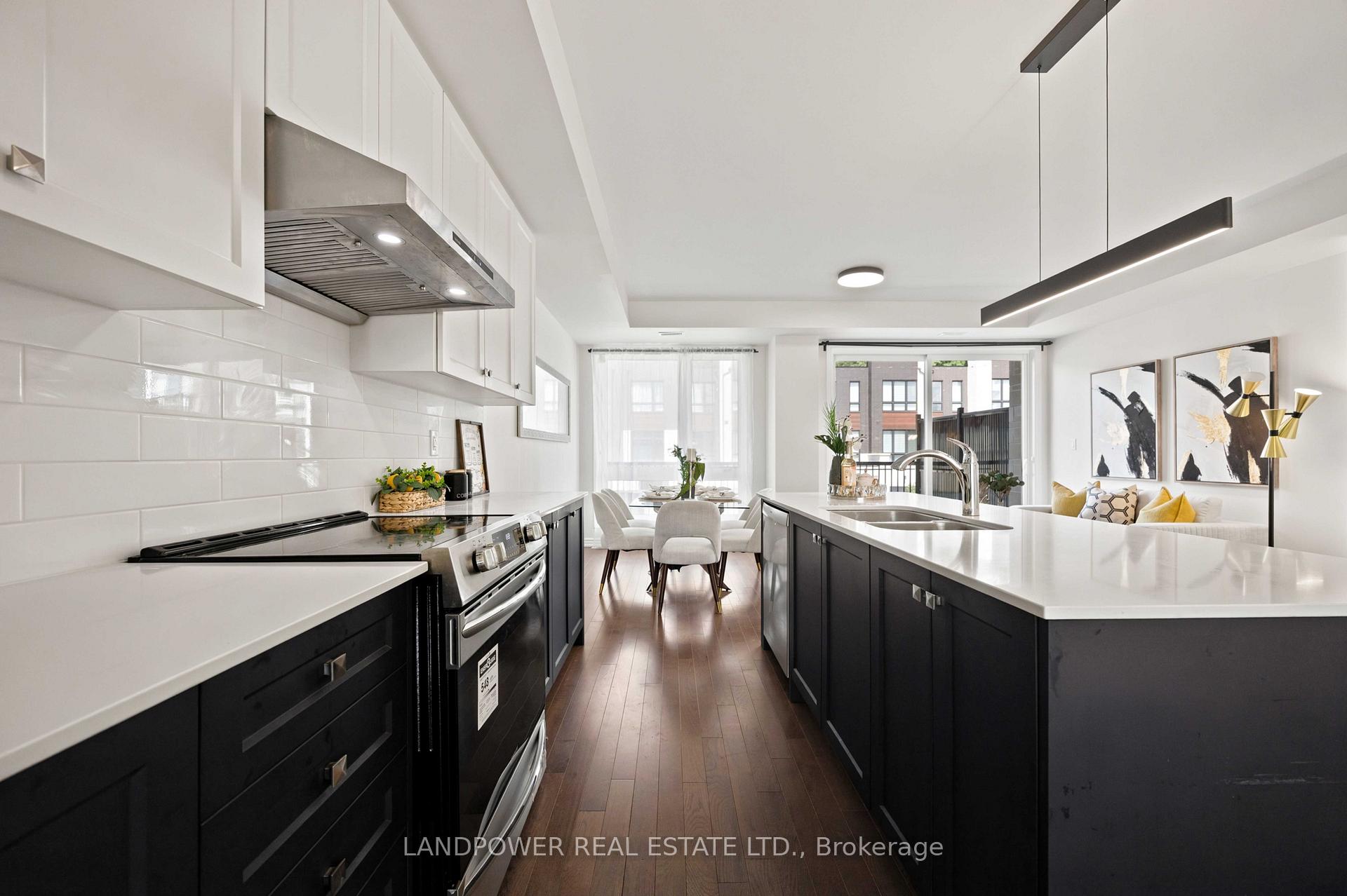 Photo 14 of 38 Lord Melborne Street, Markham, Victoria Square — HOMEH