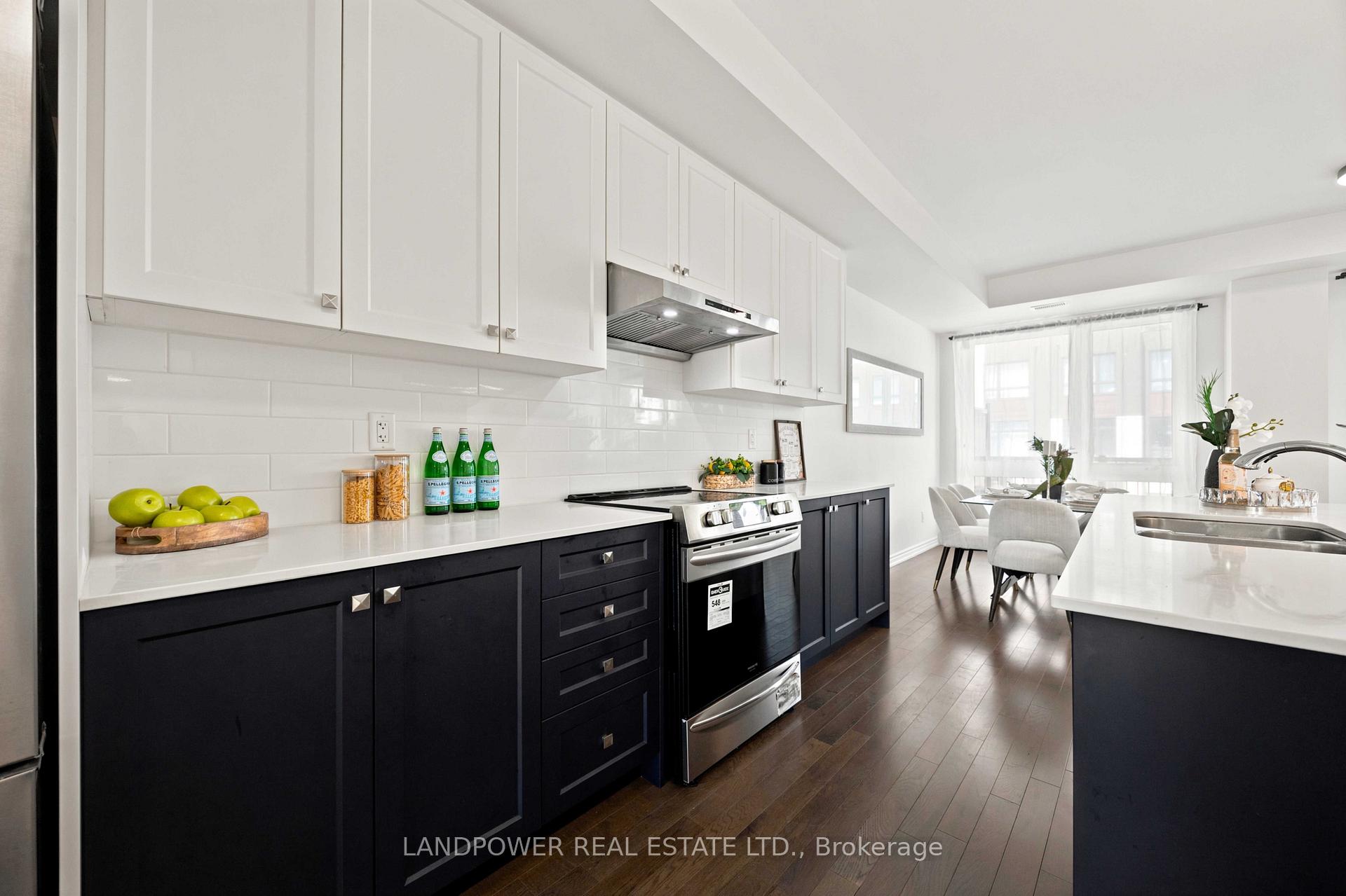 Photo 15 of 38 Lord Melborne Street, Markham, Victoria Square — HOMEH