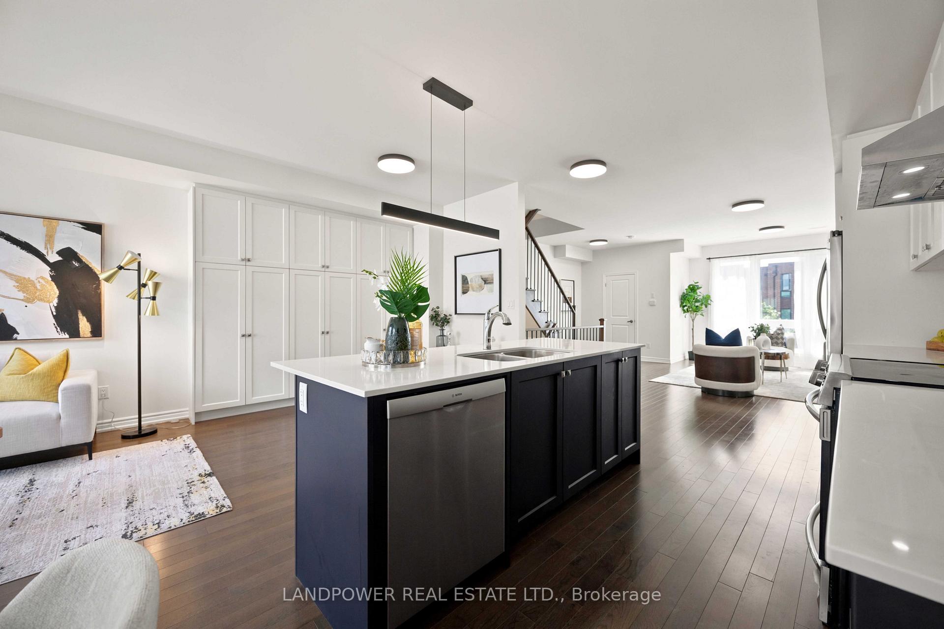Photo 19 of 38 Lord Melborne Street, Markham, Victoria Square — HOMEH